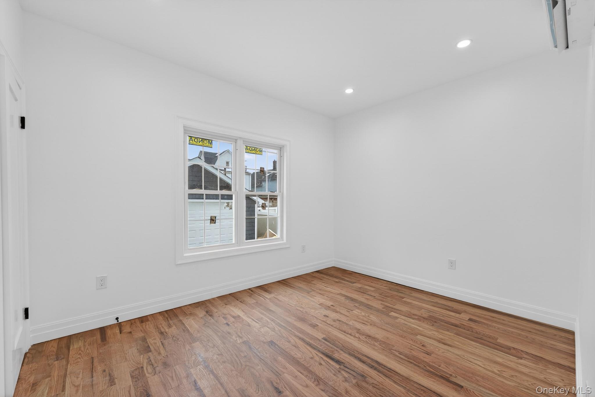 #6 photo, 12141 133rd Street, 皇后区 奥松公园 South Ozone Park , NY 11420