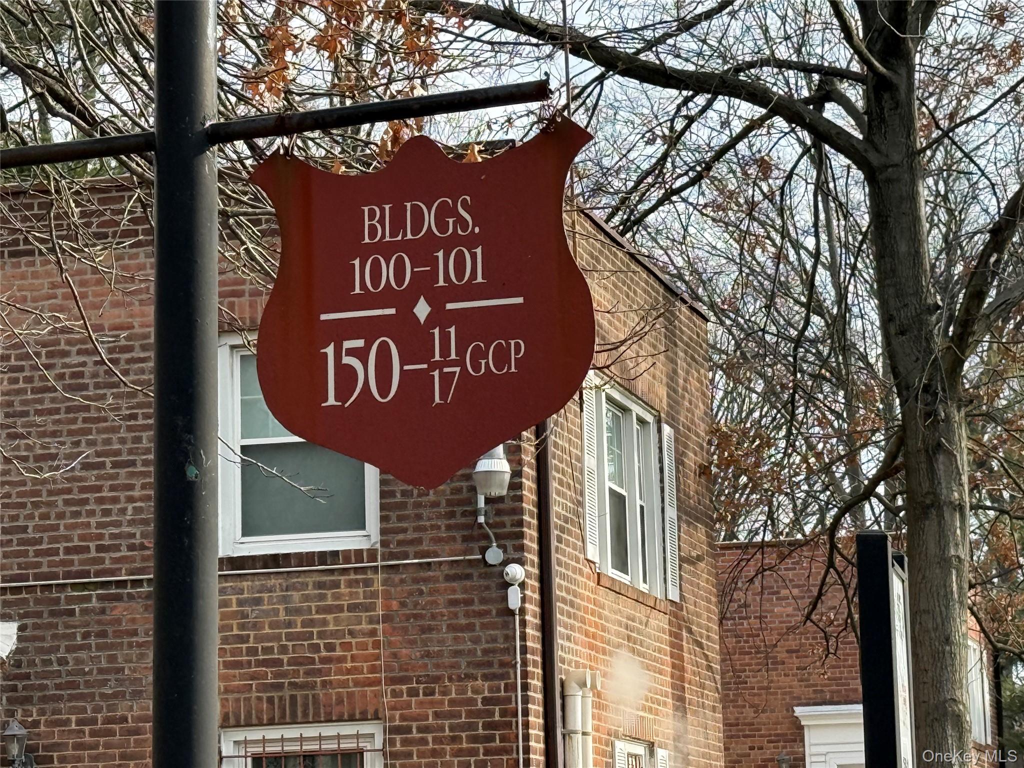 #3 photo, 150 Grand Central Parkway, Jamaica , NY 11432