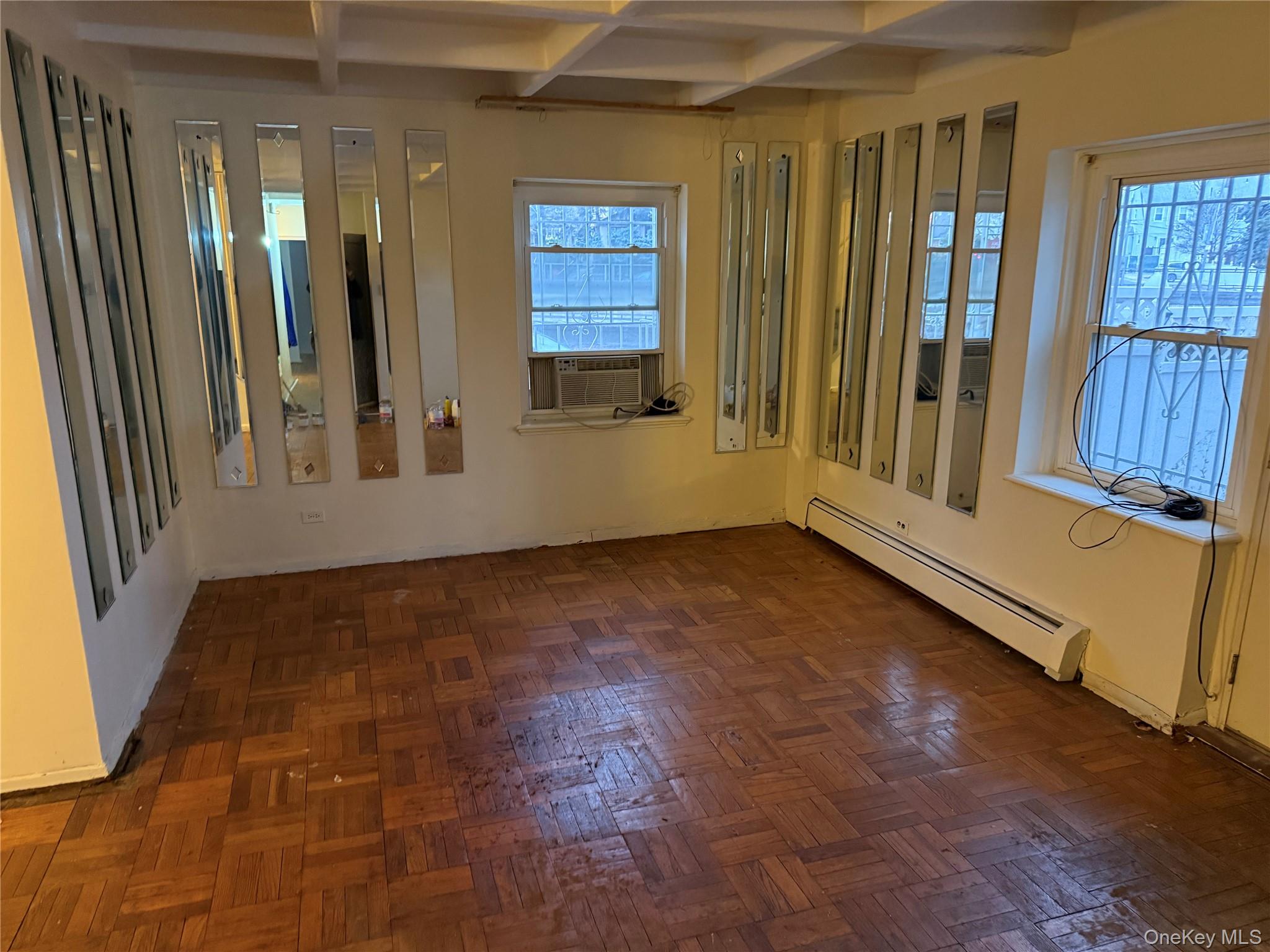 #6 photo, 150 Grand Central Parkway, Jamaica , NY 11432