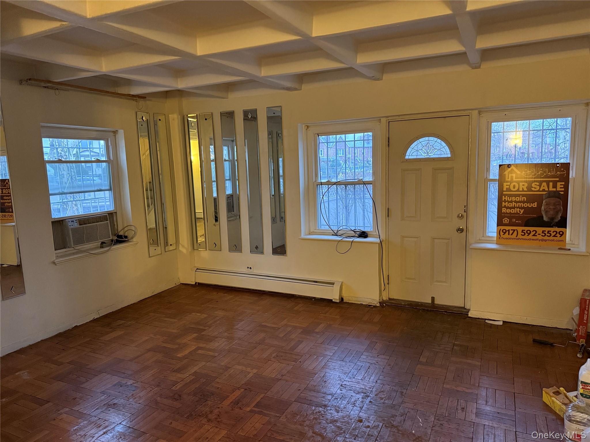 #7 photo, 150 Grand Central Parkway, Jamaica , NY 11432