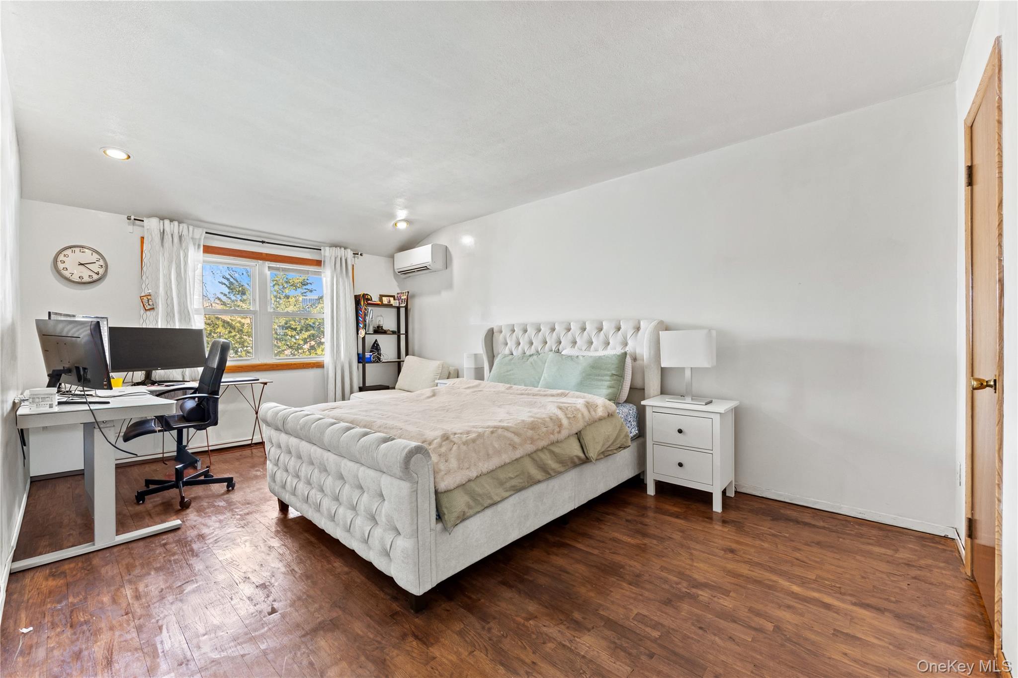 #11 photo, 24017 67th Avenue, Little Neck , NY 11362