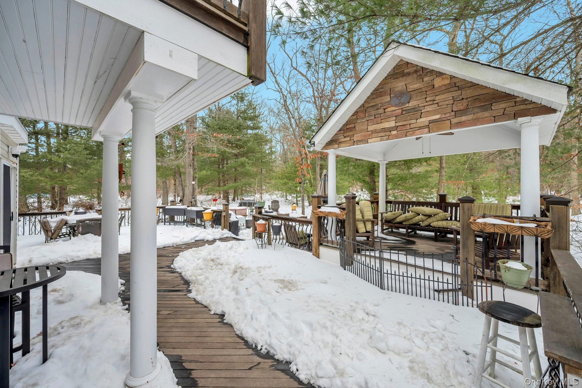 #10 photo, 18 Darcy Avenue, Manorville , NY 11949