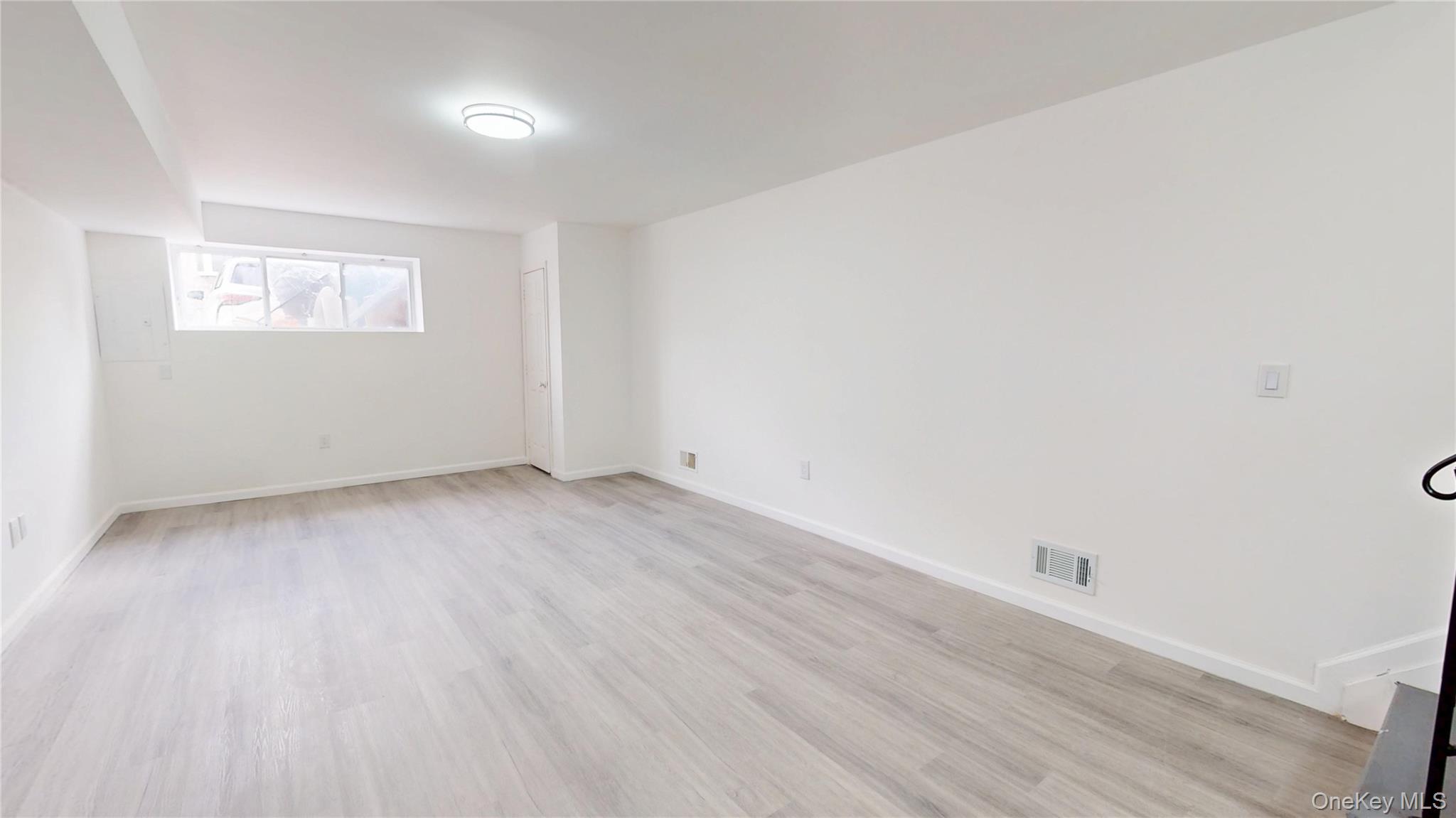 #10 photo, 109 Lyceum Court, Staten Island , NY 10310