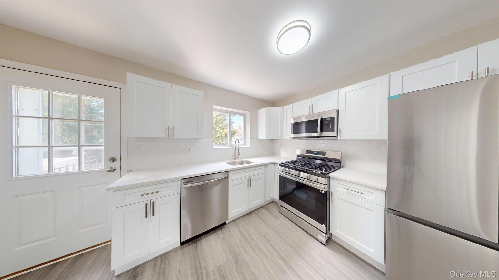 #5 photo, 109 Lyceum Court, Staten Island , NY 10310