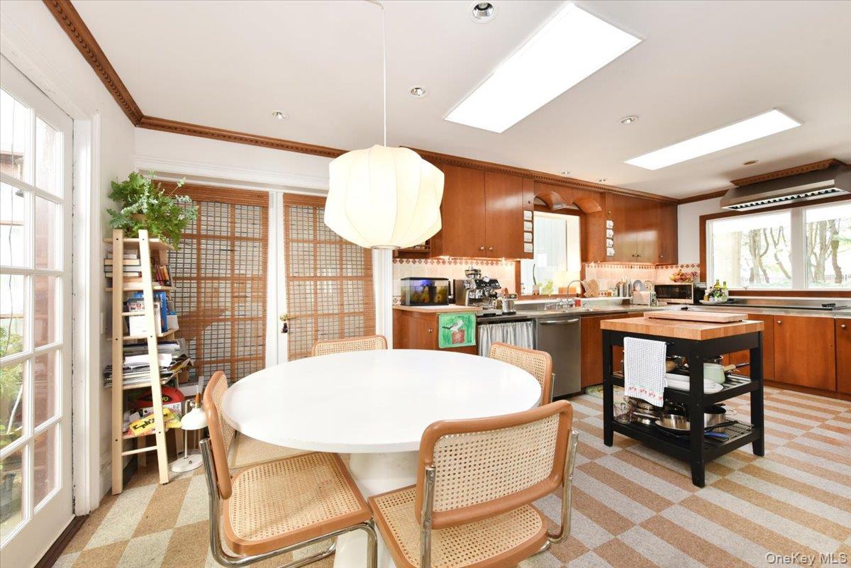 #12 photo, 3 Mill Pond Lane, Lattingtown , NY 11560