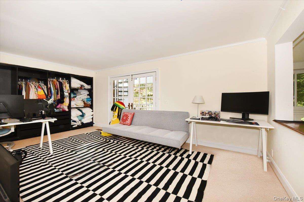 #19 photo, 3 Mill Pond Lane, Lattingtown , NY 11560