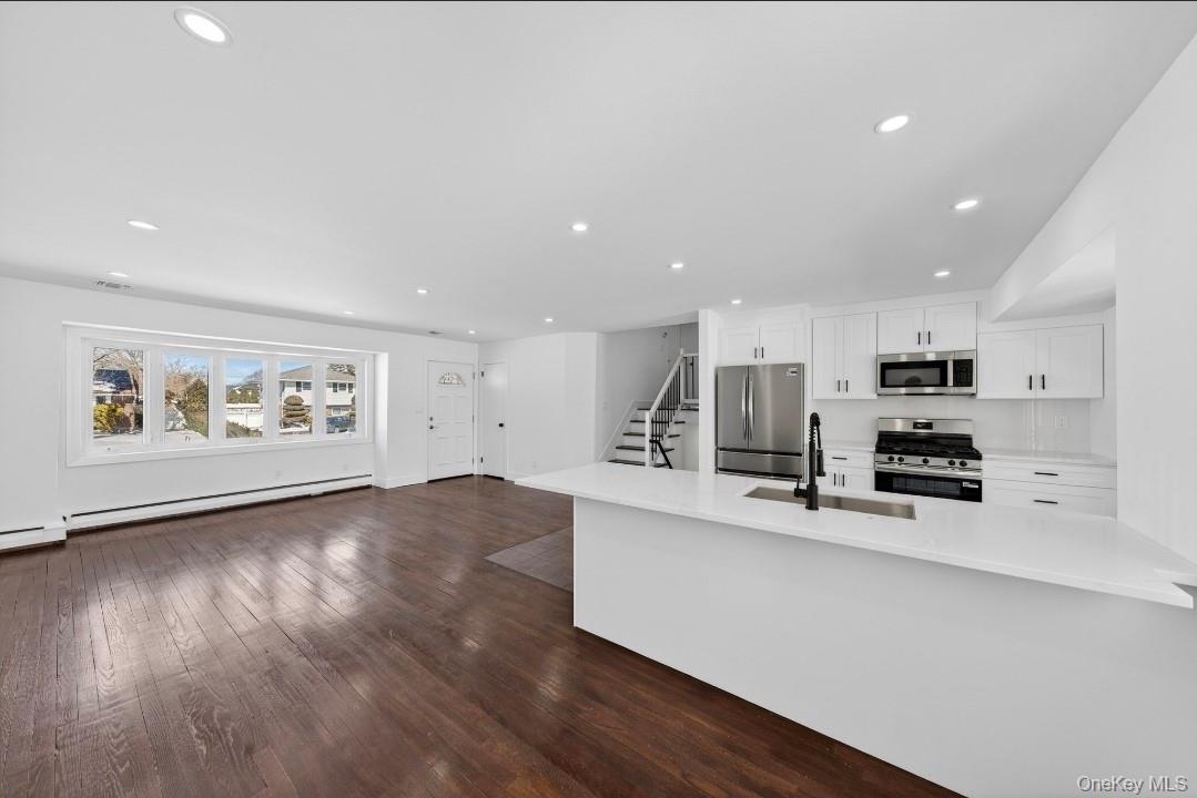 #10 photo, 8 Whitebirch Lane, Commack , NY 11725