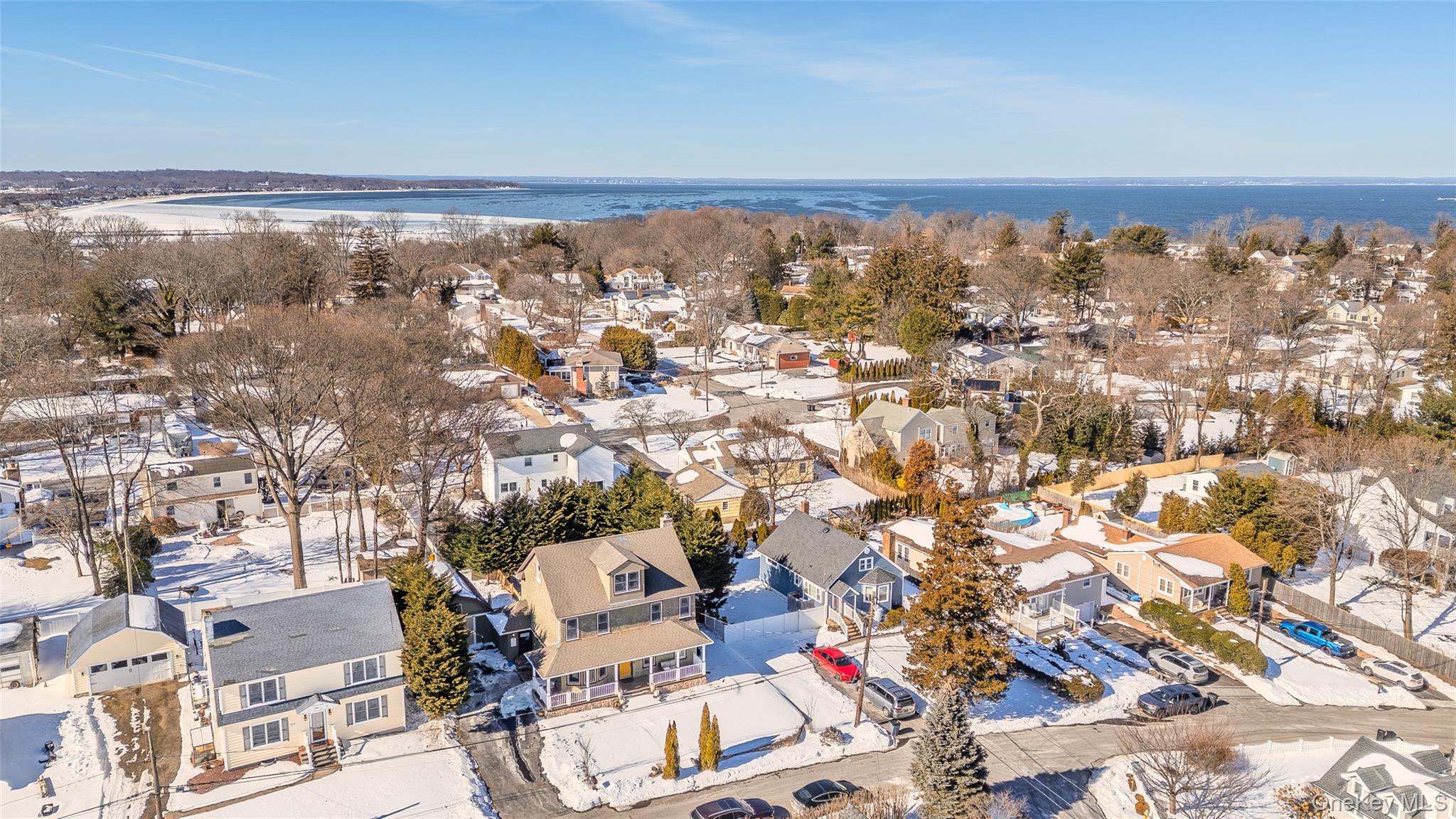 #4 photo, 62 Ellis Avenue, מחוז סאפוק Northport , NY 11768