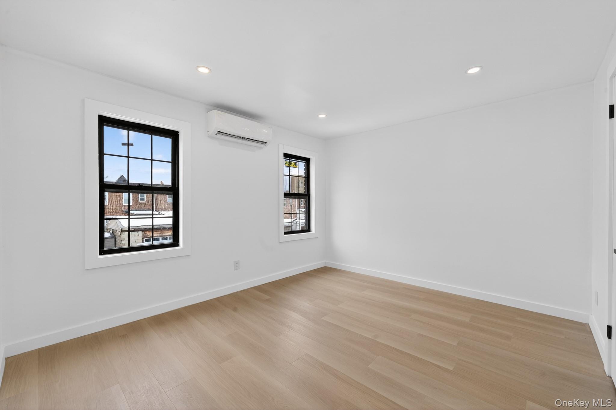 #9 photo, 114-25 200th Street, 皇后区 Saint Albans , NY 11412