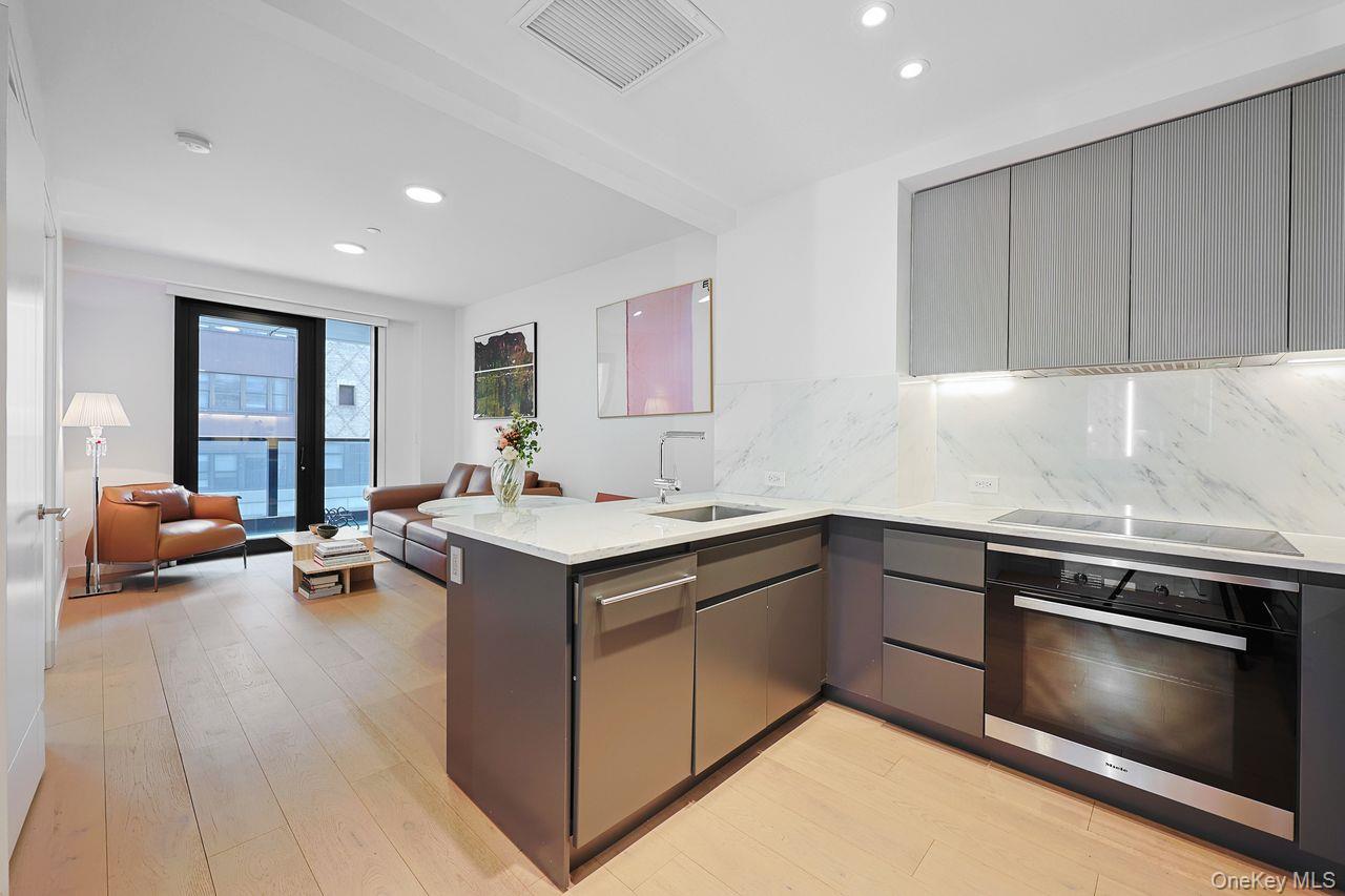 #5 photo, 300 W 30th Street, 맨해튼 New York (Manhattan) , NY 10001