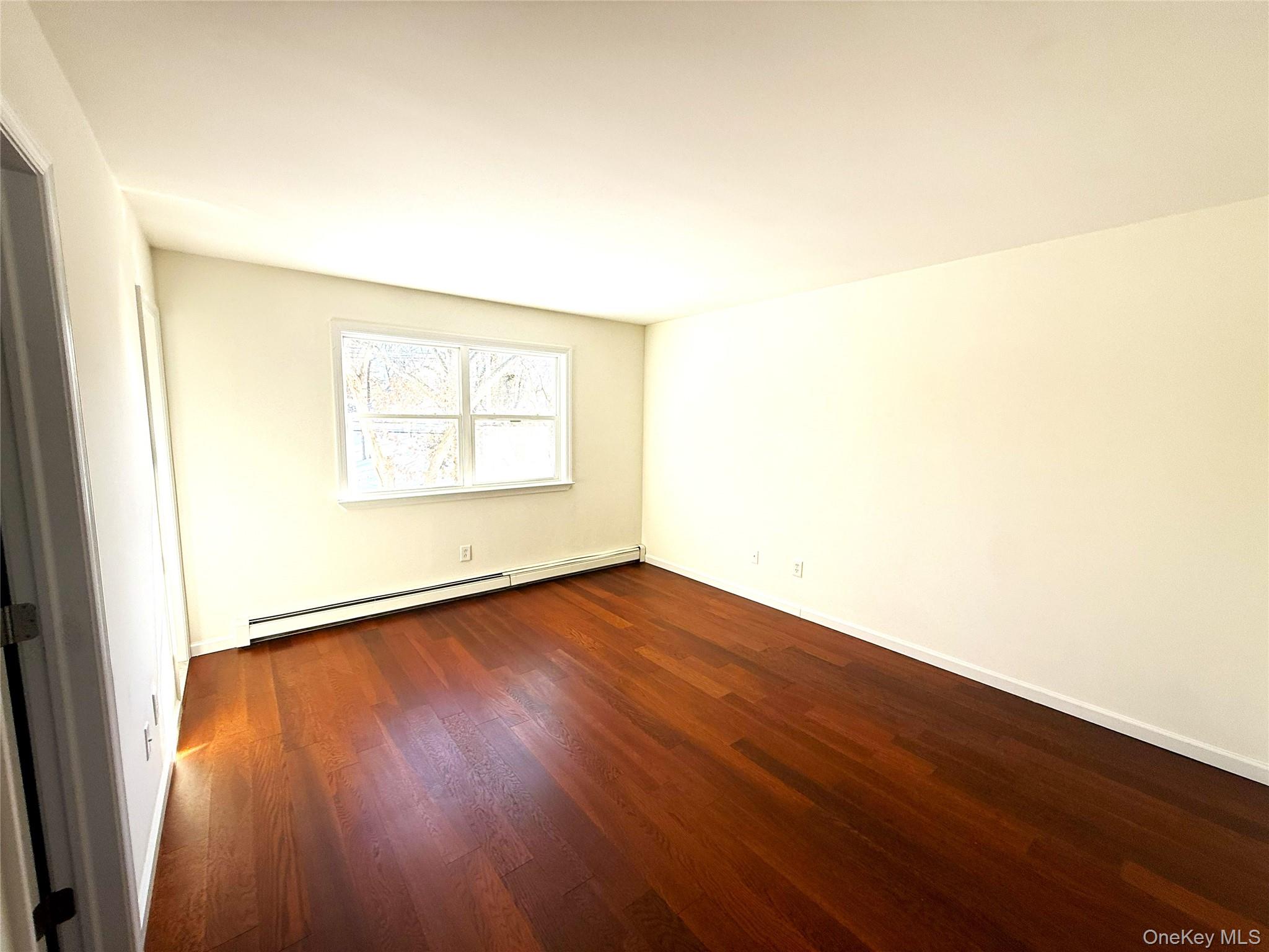 #16 photo, 2 New Street, Holtsville , NY 11742