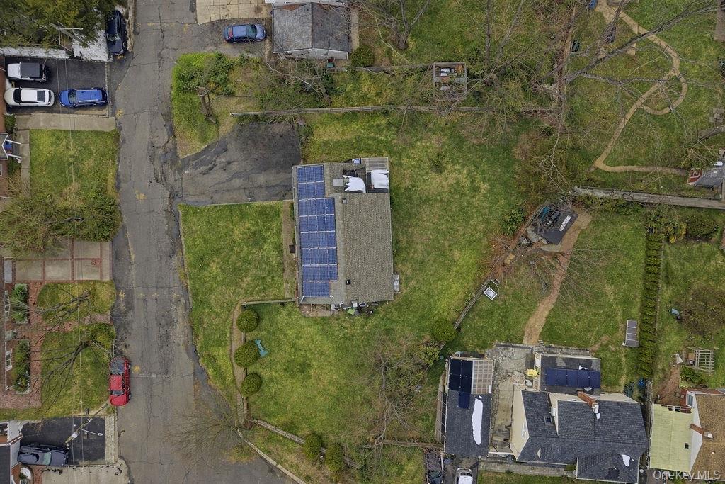 #13 photo, 45 Oakley Drive, Huntington , NY 11746