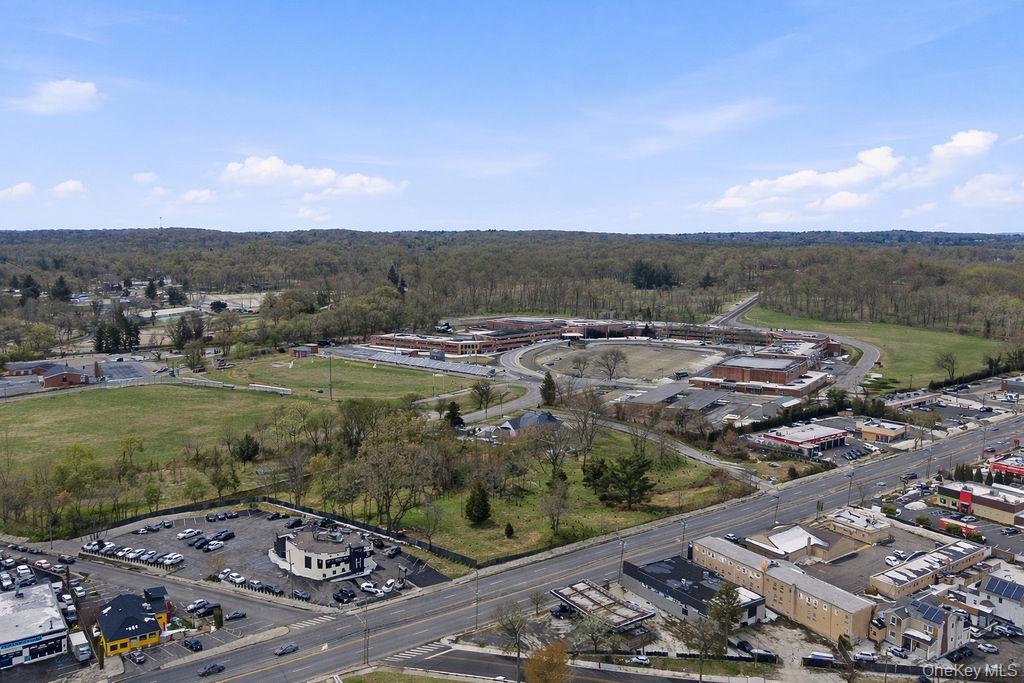 #14 photo, 45 Oakley Drive, Huntington , NY 11746