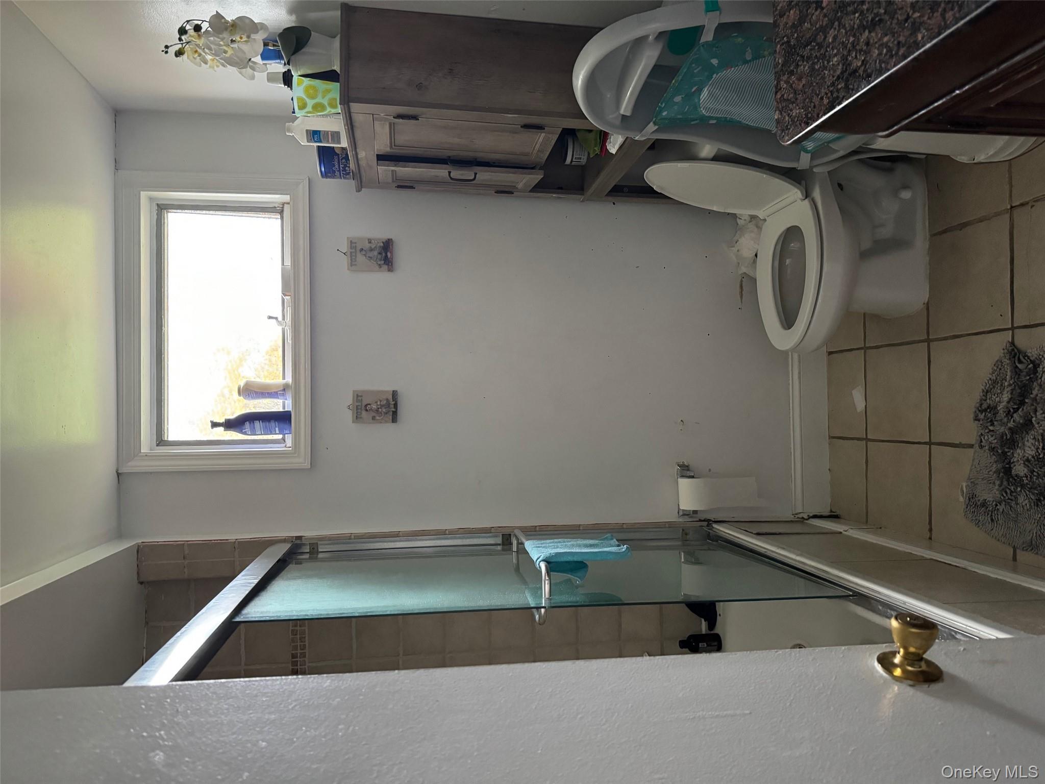 #4 photo, 45 Oakley Drive, Huntington , NY 11746