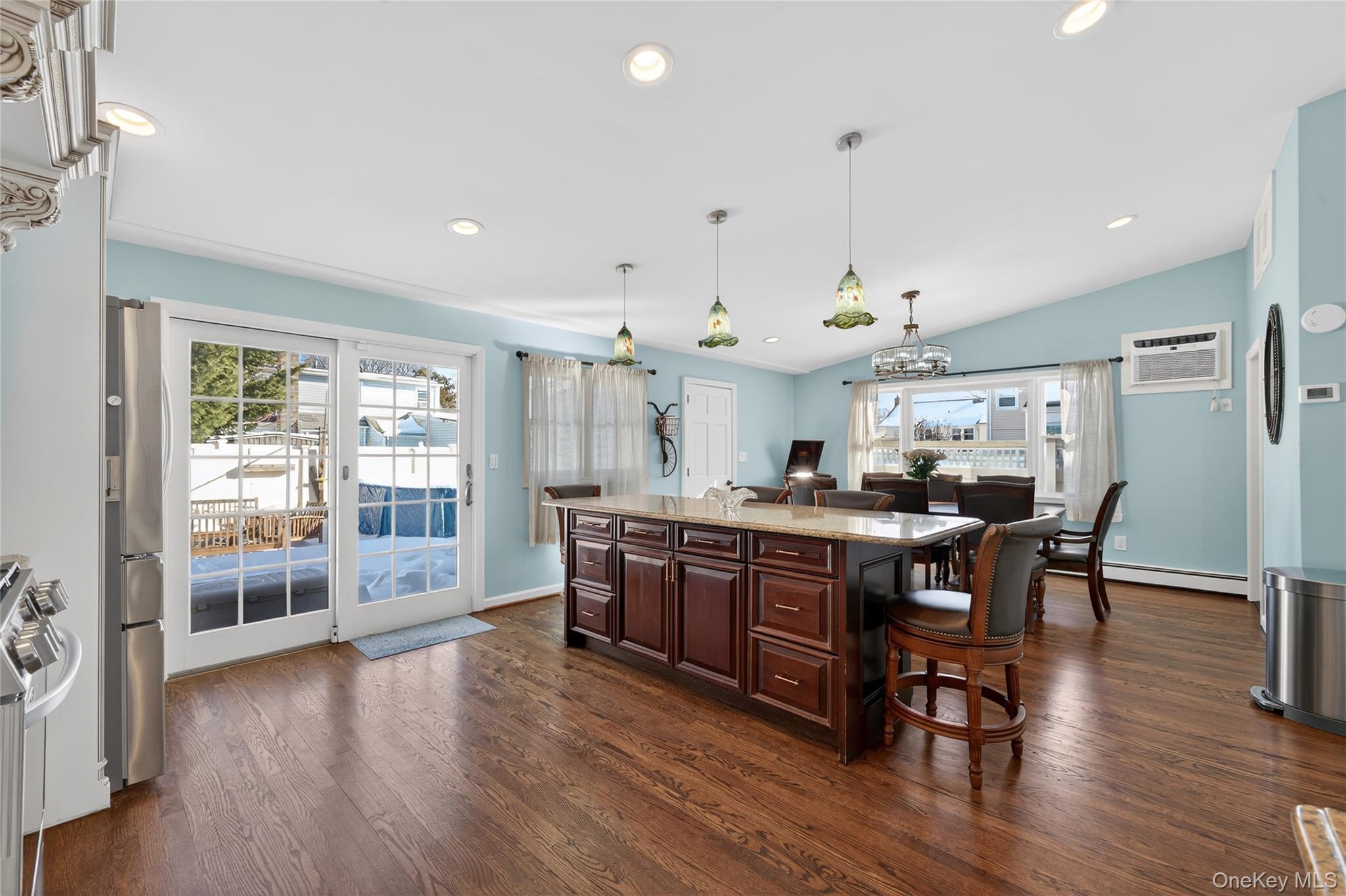 #14 photo, 3351 4th Street, Oceanside , NY 11572