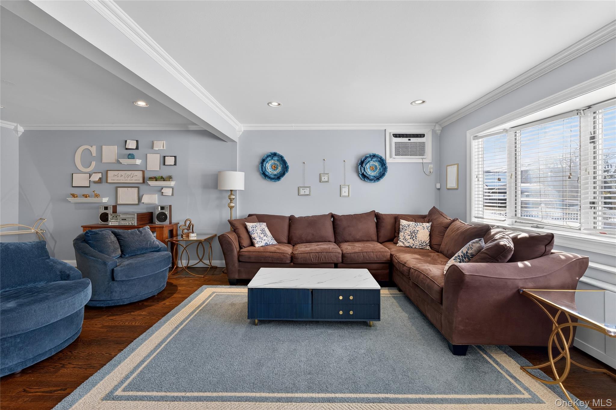 #7 photo, 3351 4th Street, Oceanside , NY 11572