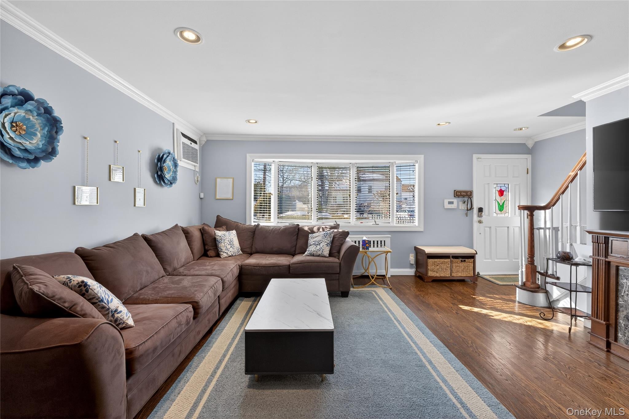 #9 photo, 3351 4th Street, Oceanside , NY 11572