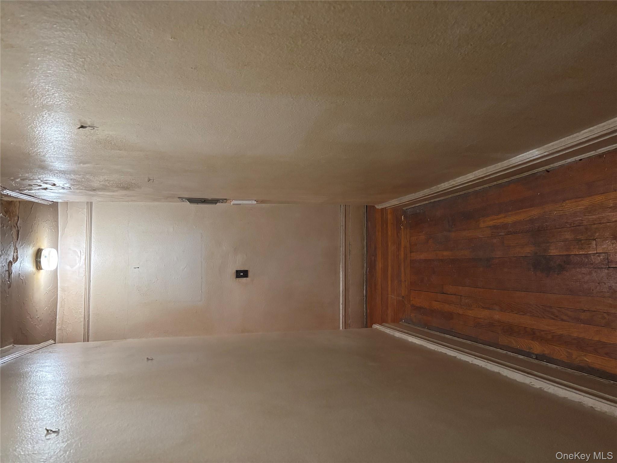 #2 photo, 31-14 Crescent Street, كوينز Astoria , NY 11106