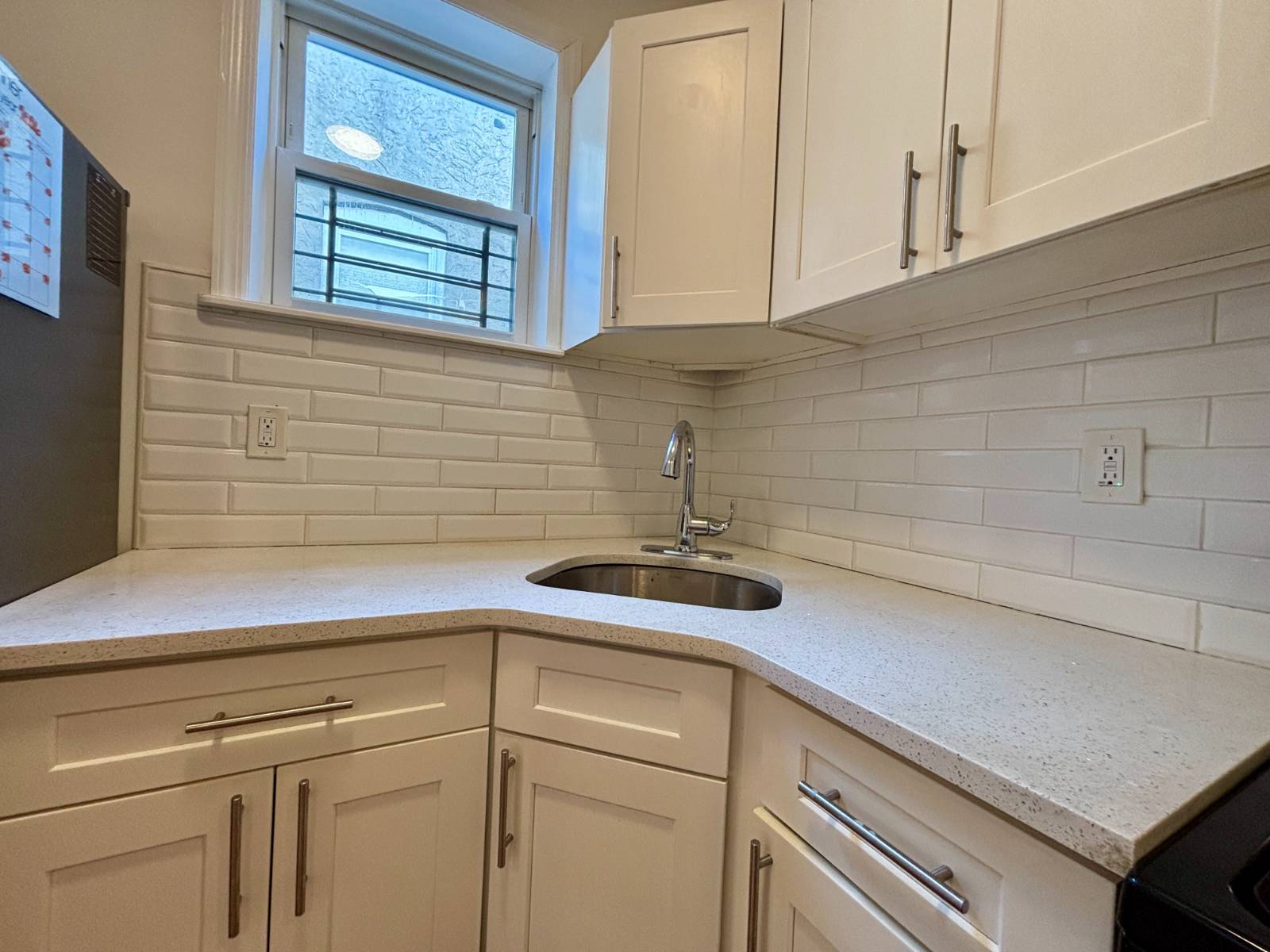 #6 photo, 3367 Fenton Ave, #3A, Laconia , NY 10469