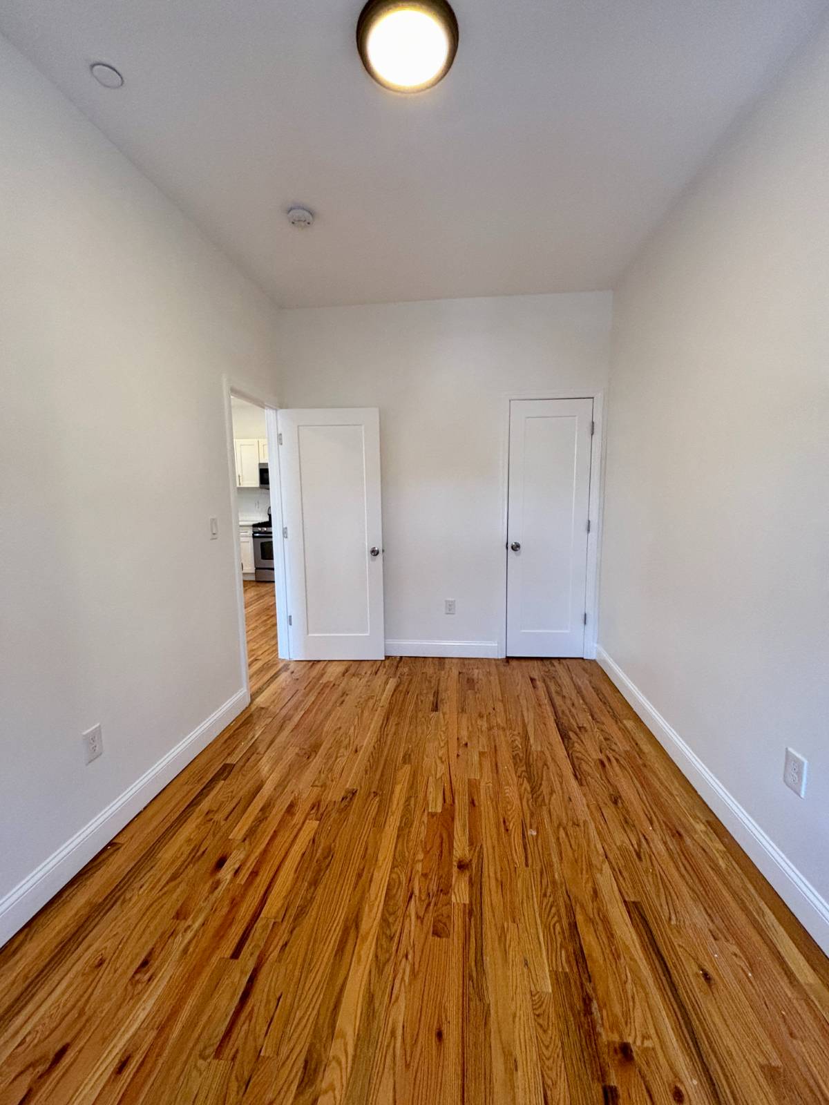 #8 photo, 3367 Fenton Ave, #3A, Laconia , NY 10469