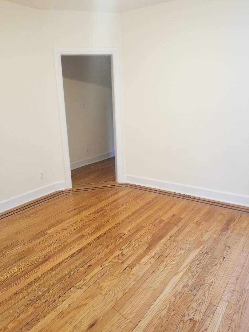 #5 photo, 4163 67st street, वुडसाइड Woodside , NY 11377