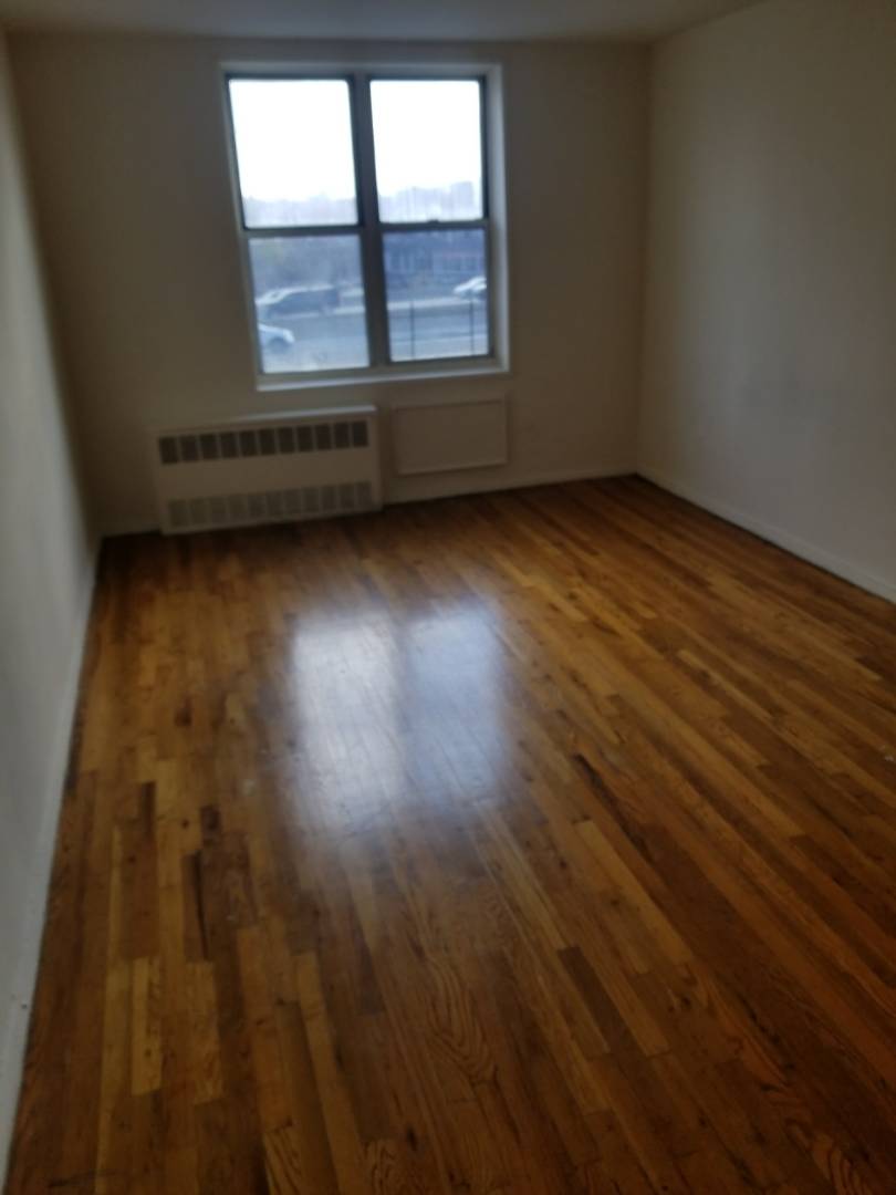 #7 photo, 9430 59 ave, Elmhurst , NY 11373