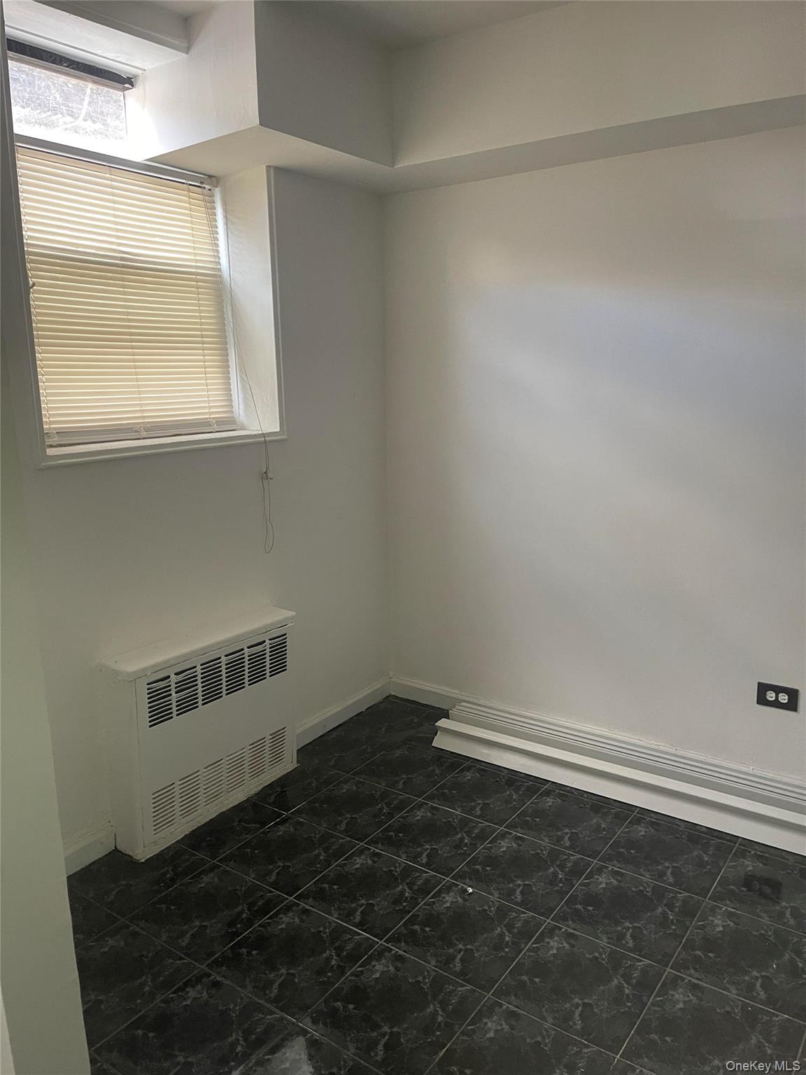 #11 photo, 152-72 Melbourne Avenue, Kew Garden Hills , NY 11367