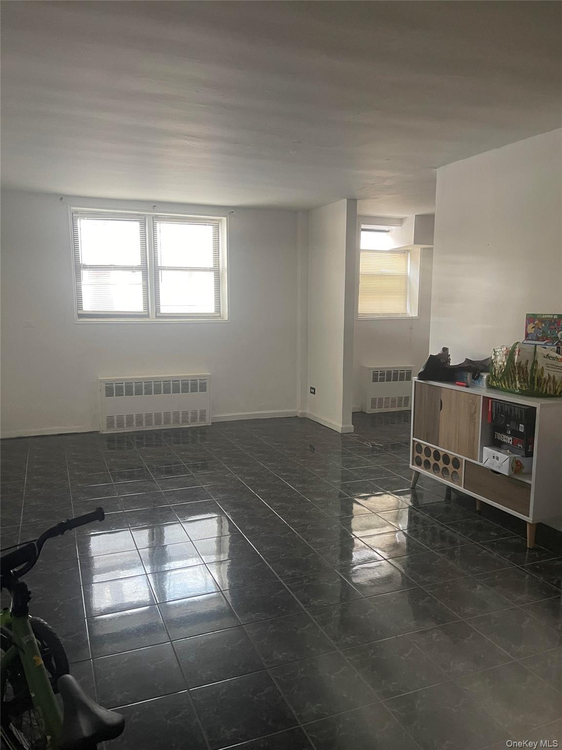 #4 photo, 152-72 Melbourne Avenue, Kew Garden Hills , NY 11367