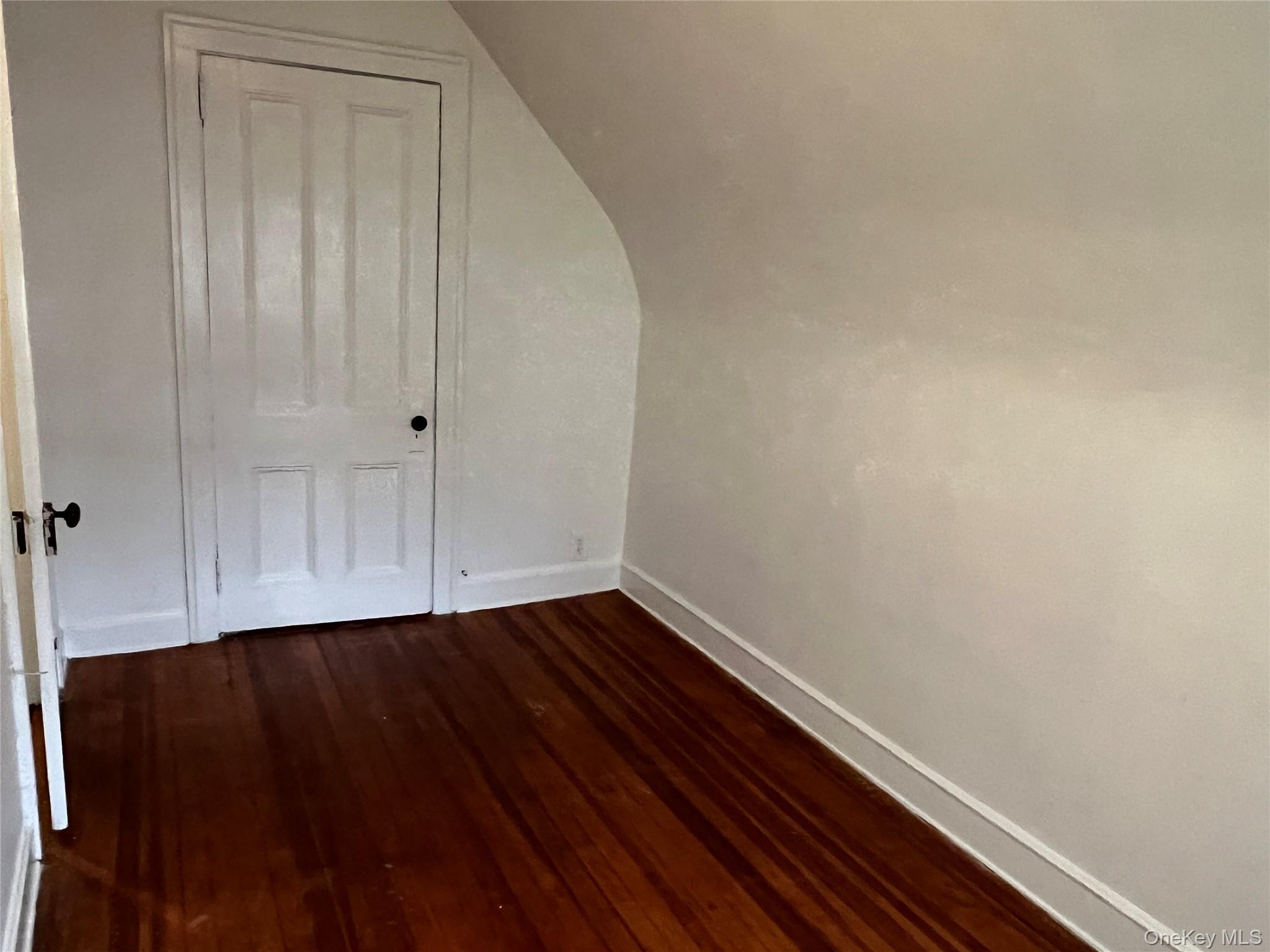 #15 photo, 140 12th Avenue, Sea Cliff , NY 11579