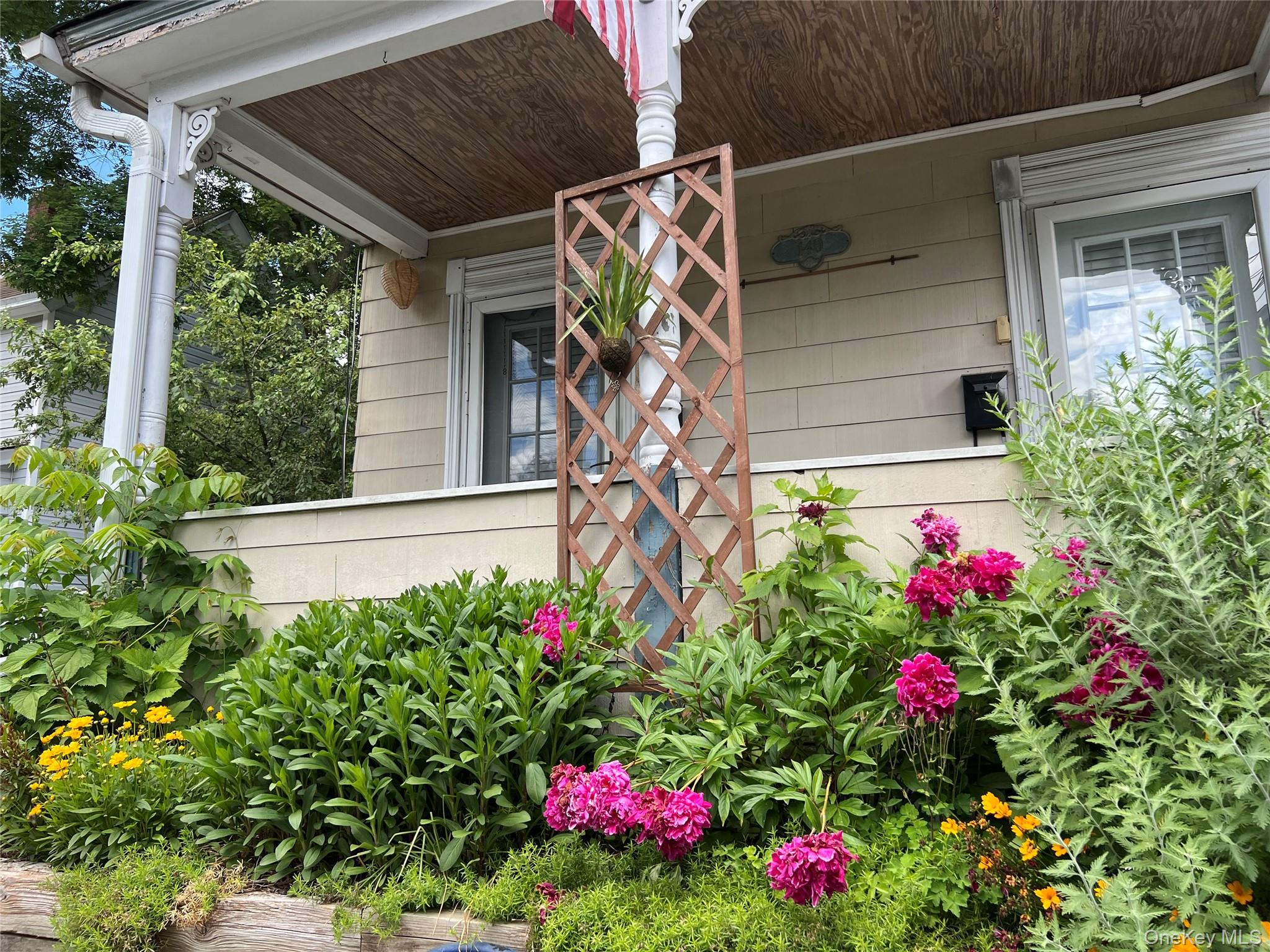 #2 photo, 140 12th Avenue, Sea Cliff , NY 11579