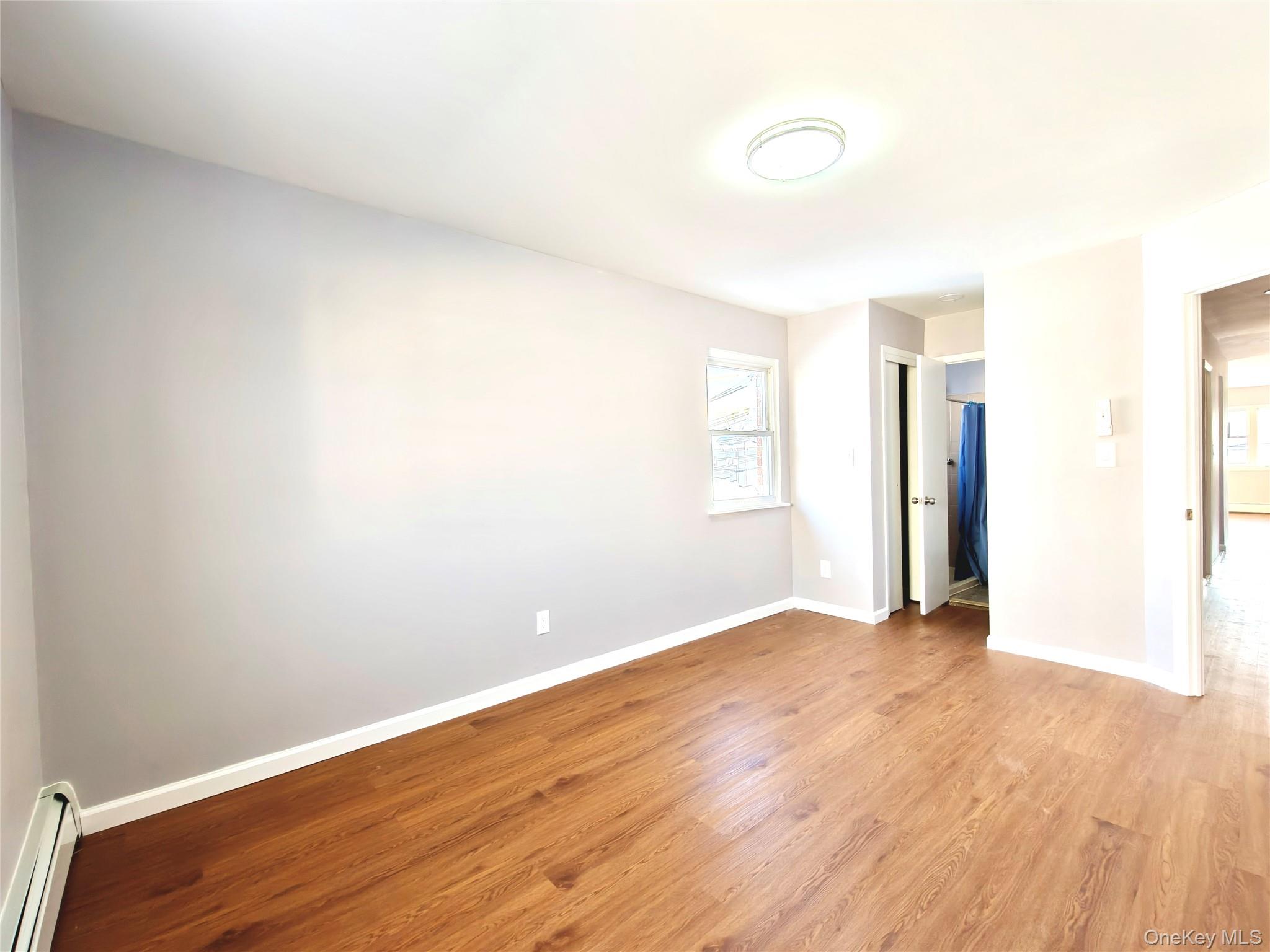 #4 photo, 2008 125th Street, 皇后区 大学点 College Point , NY 11356