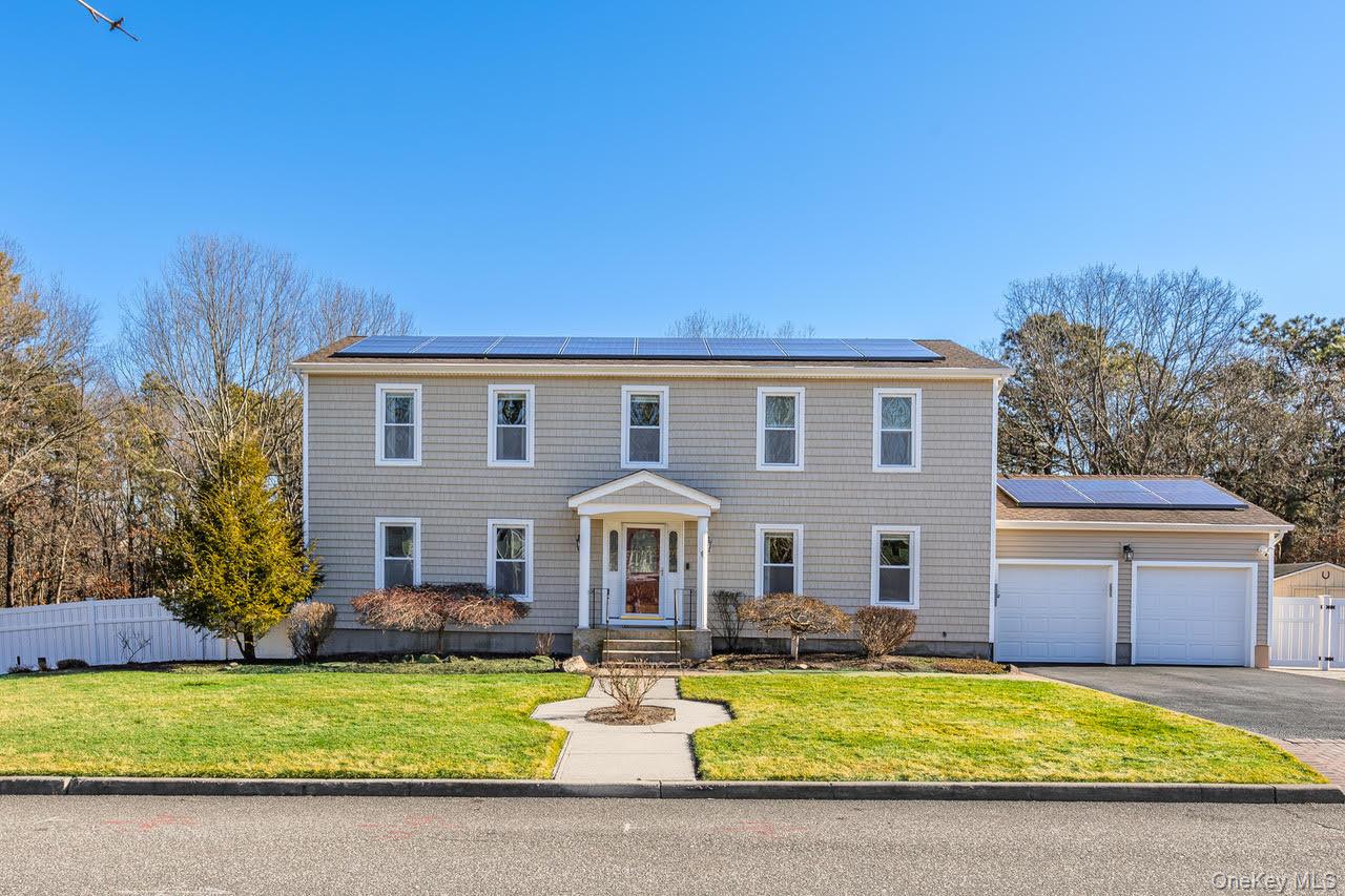 #1 photo, 123 9th Avenue, Holtsville , NY 11742