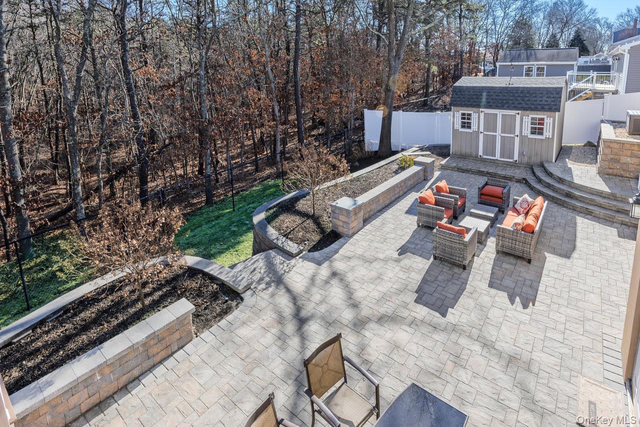 #8 photo, 123 9th Avenue, Holtsville , NY 11742