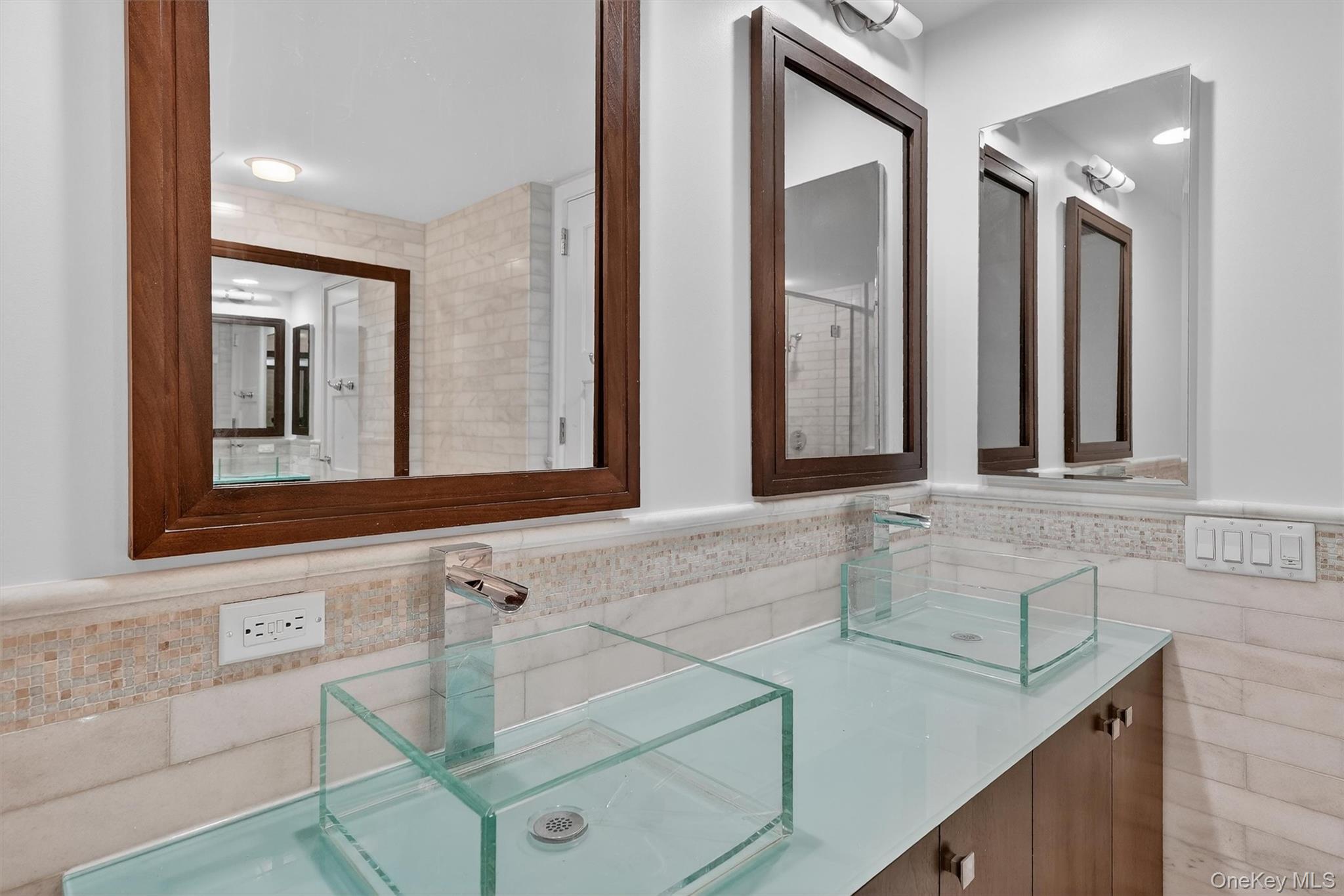 #14 photo, 1 Renaissance Square, White Plains , NY 10601