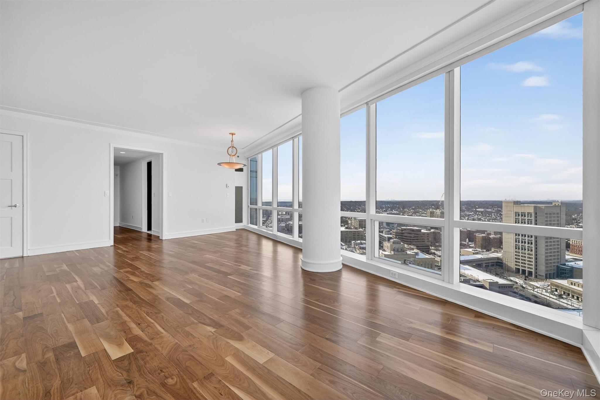 #7 photo, 1 Renaissance Square, White Plains , NY 10601