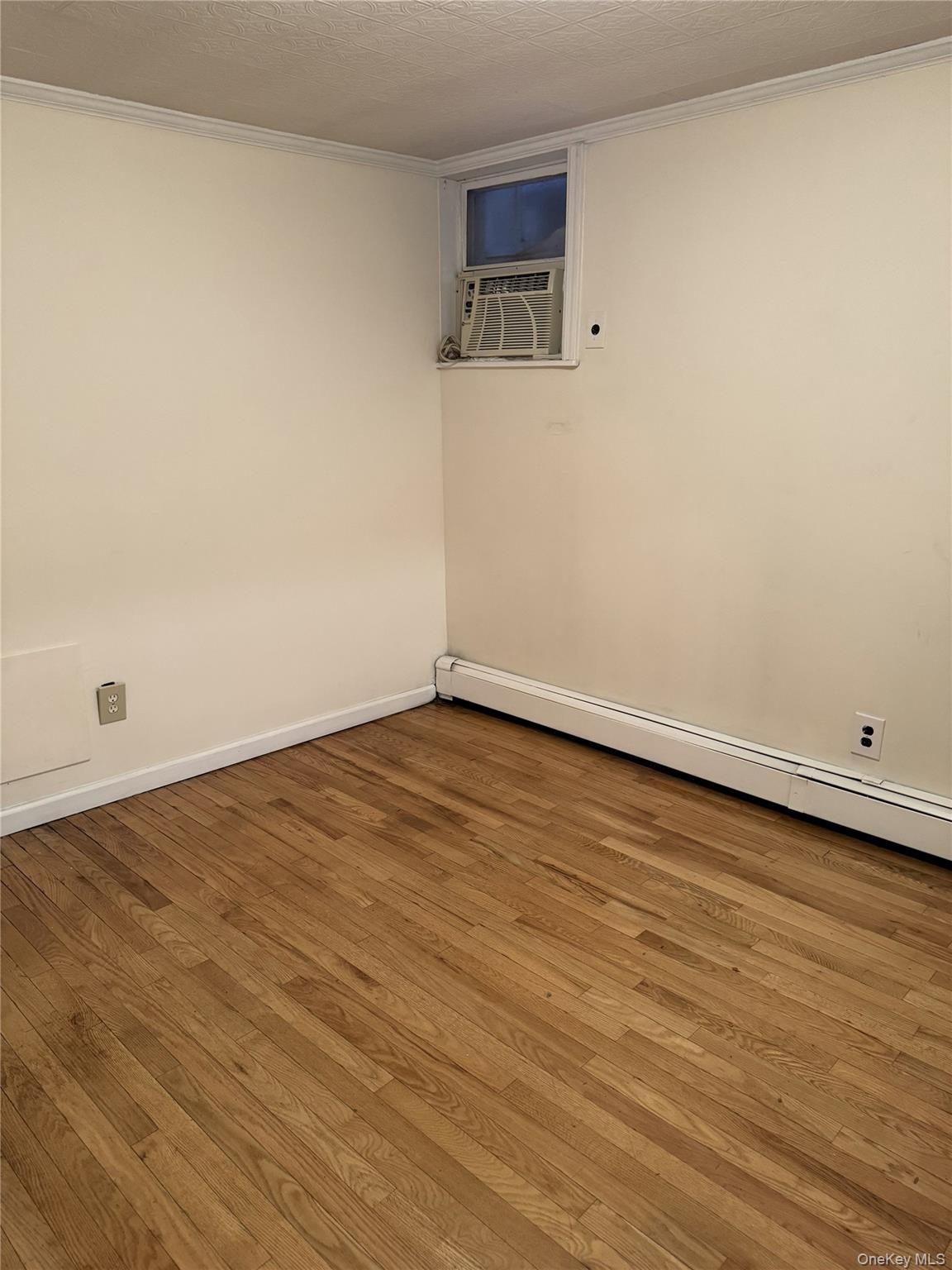 #8 photo, 189 Elm Street, Yonkers , NY 10701