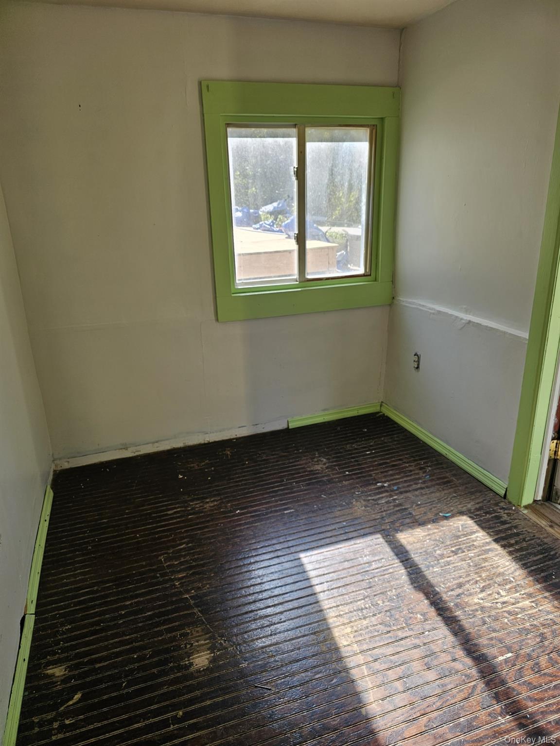 #9 photo, 156 N Clinton Street, Poughkeepsie , NY 12601