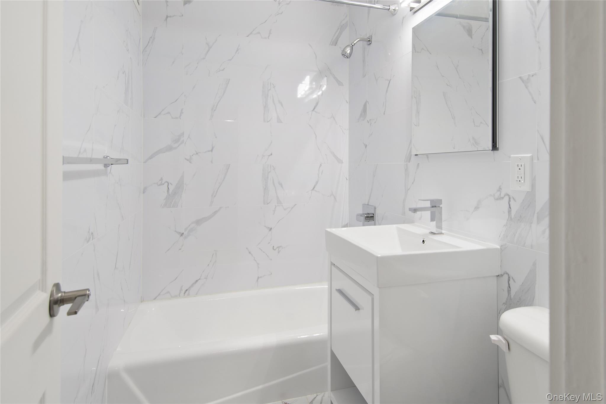 #16 photo, 12205 Flatlands Avenue, Brooklyn , NY 11207