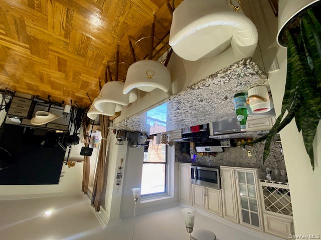 #5 photo, 37-21 80th Street, 뉴욕퀸즈 Jackson Heights , NY 11372