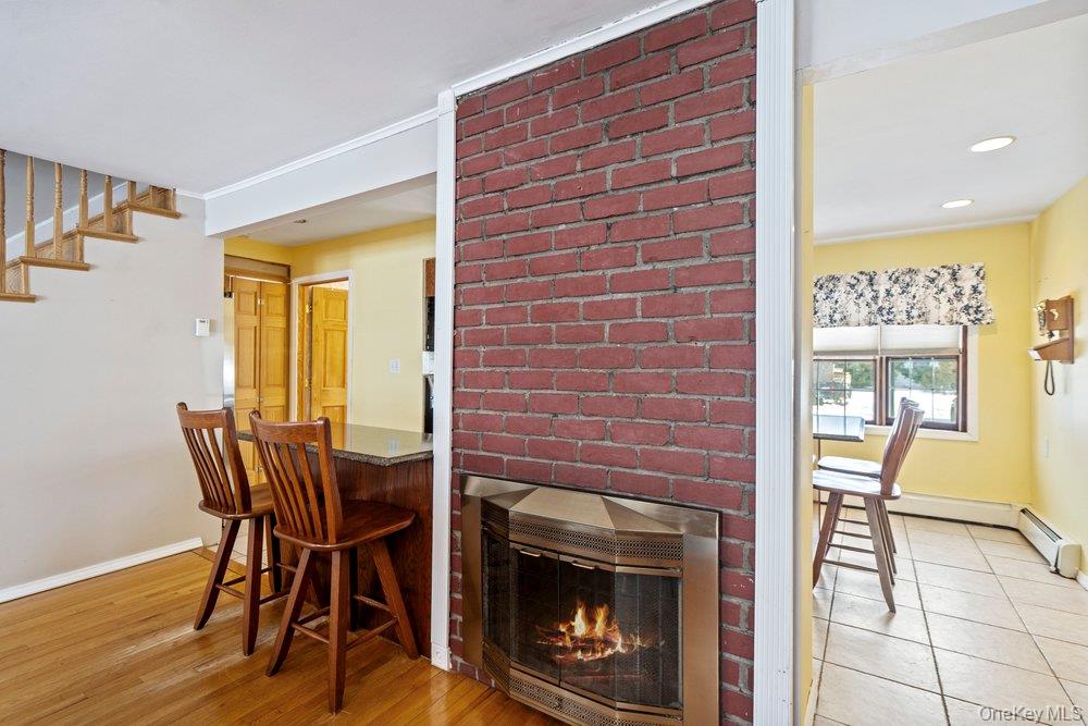 #16 photo, 33 Skylark Lane, Levittown , NY 11756