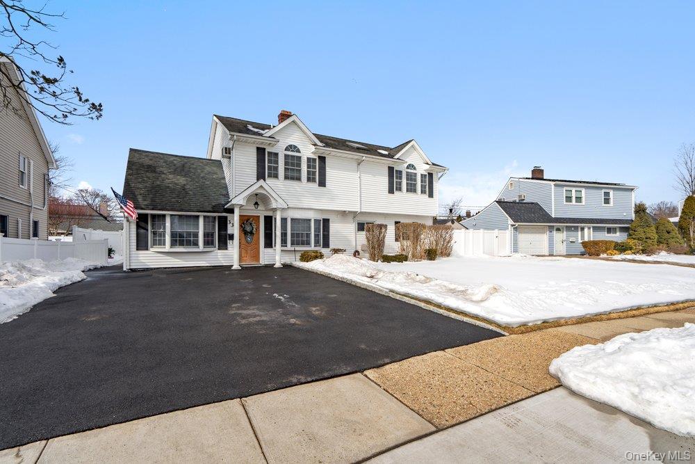 #3 photo, 33 Skylark Lane, Levittown , NY 11756