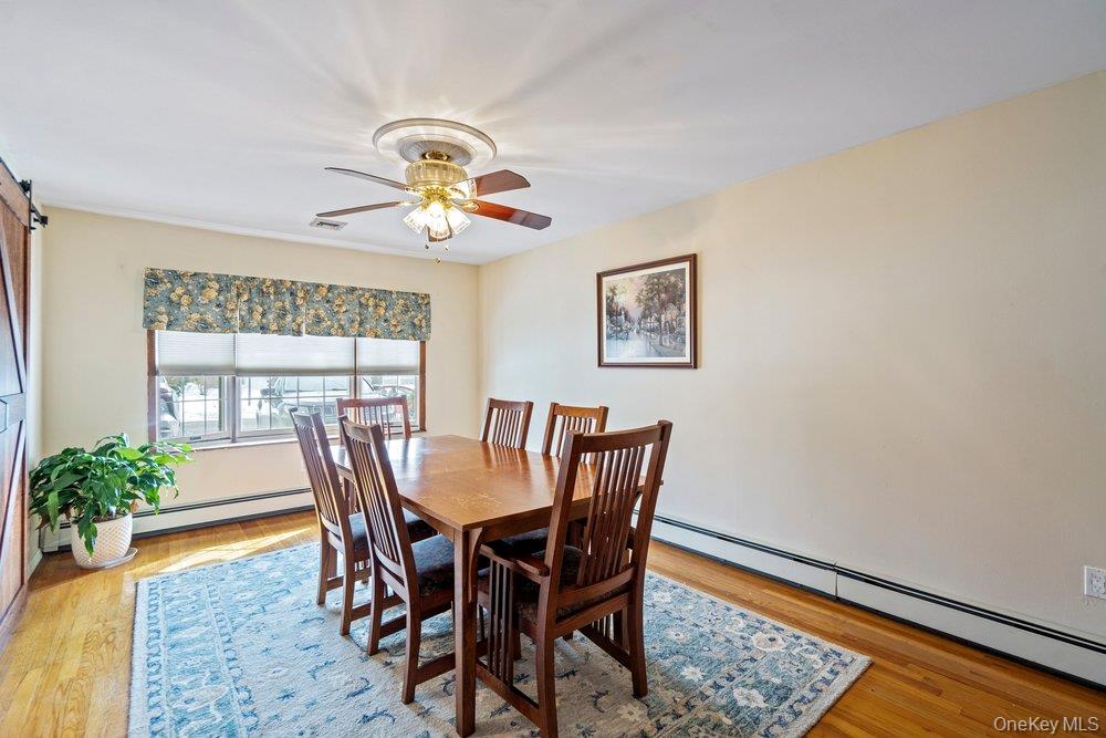 #6 photo, 33 Skylark Lane, Levittown , NY 11756