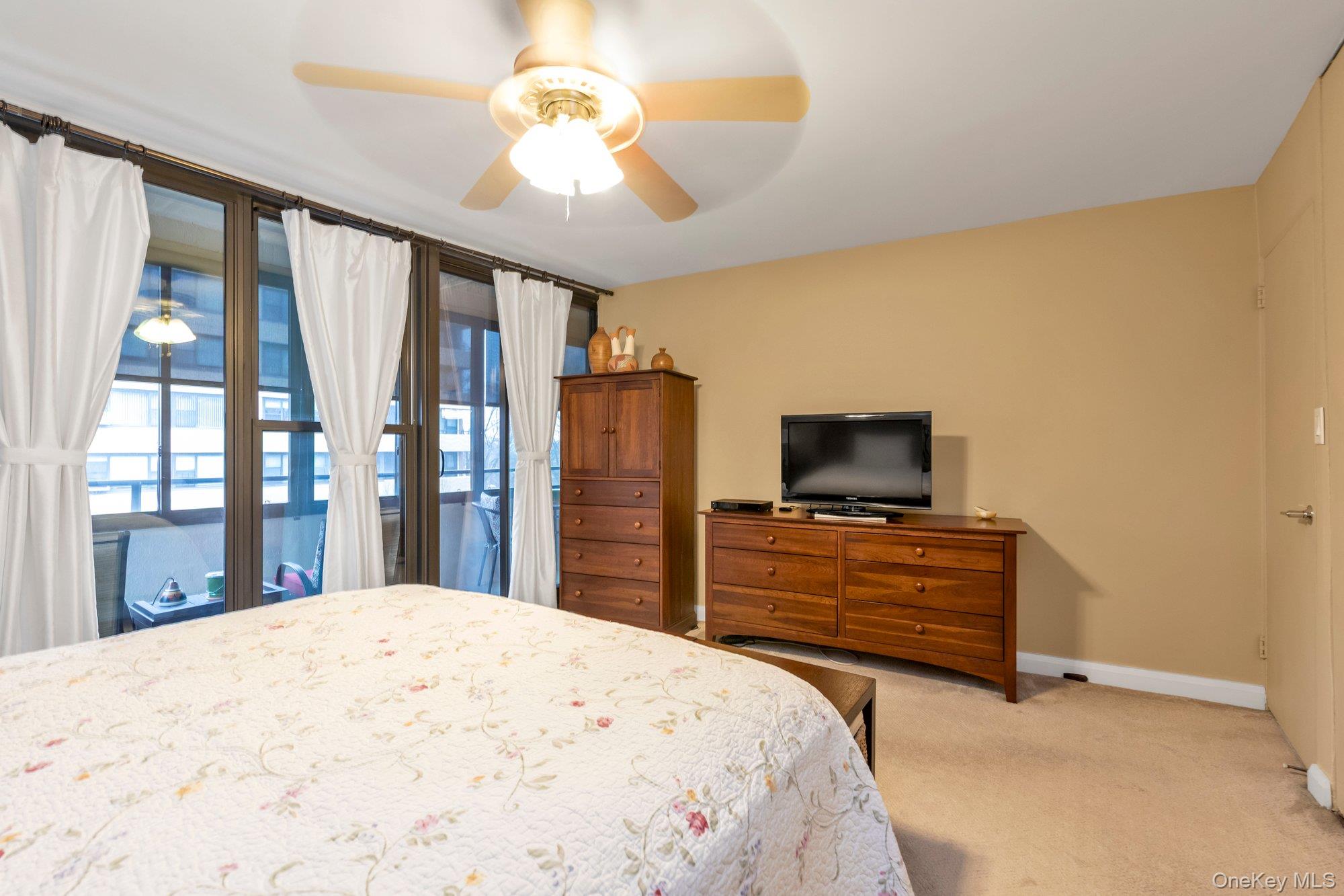 #11 photo, 162 20 9 Avenue, كوينز Beechhurst , NY 11357