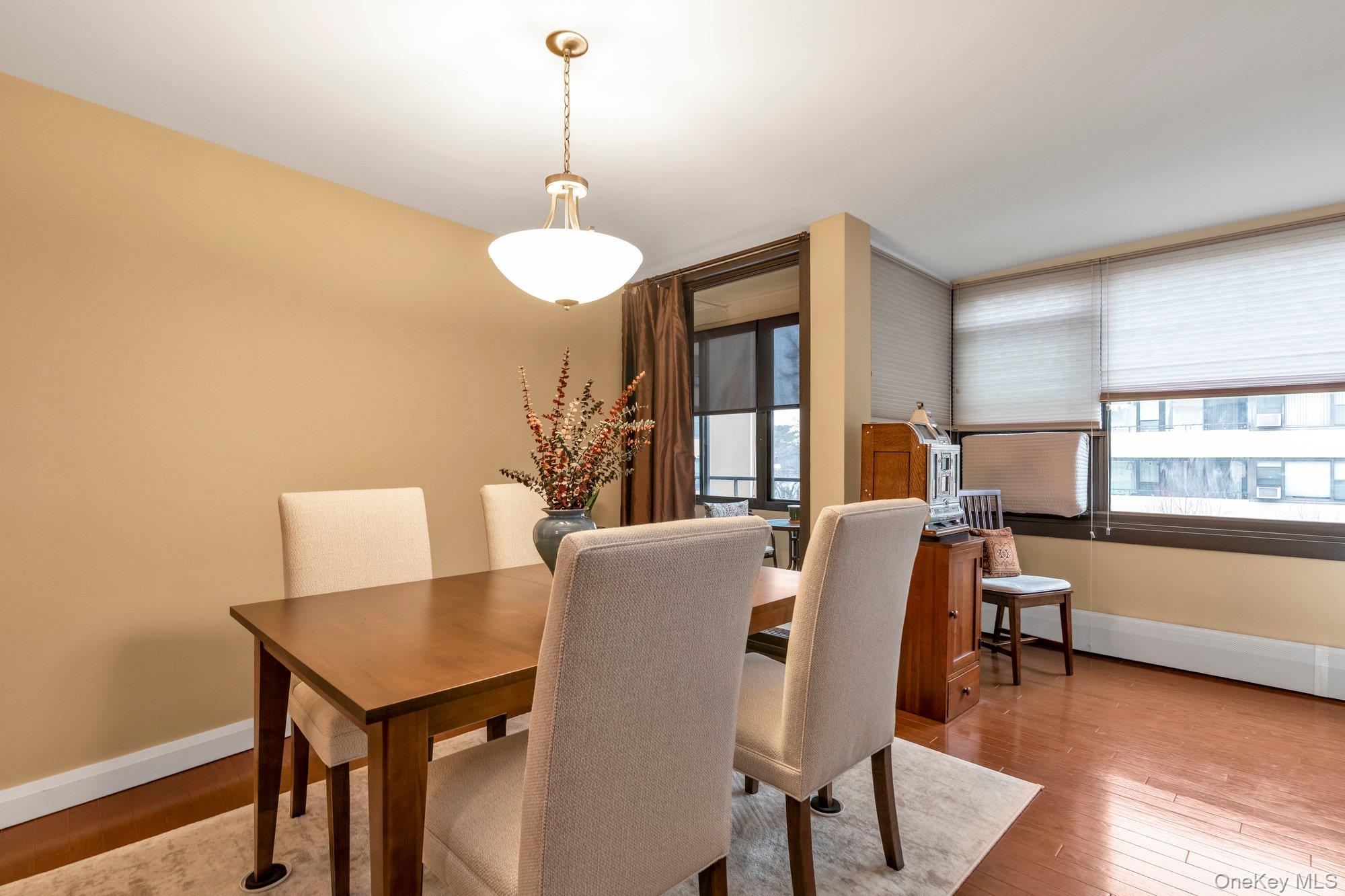 #4 photo, 162 20 9 Avenue, كوينز Beechhurst , NY 11357