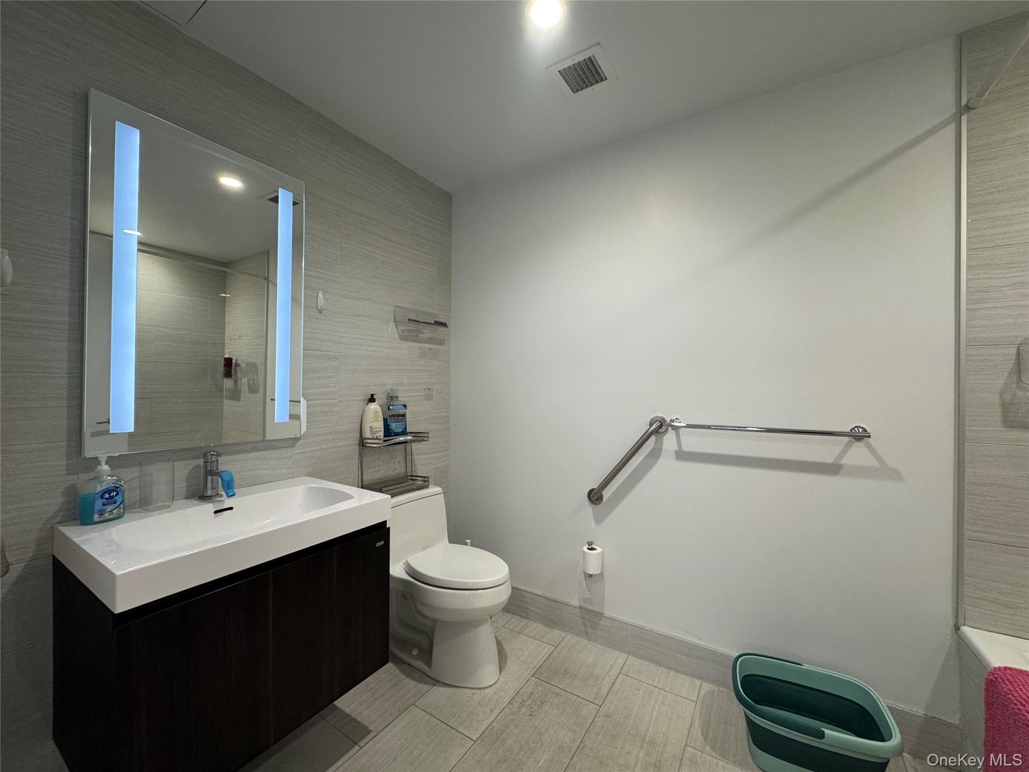 #5 photo, 13103 40th Road, Flushing , NY 11354