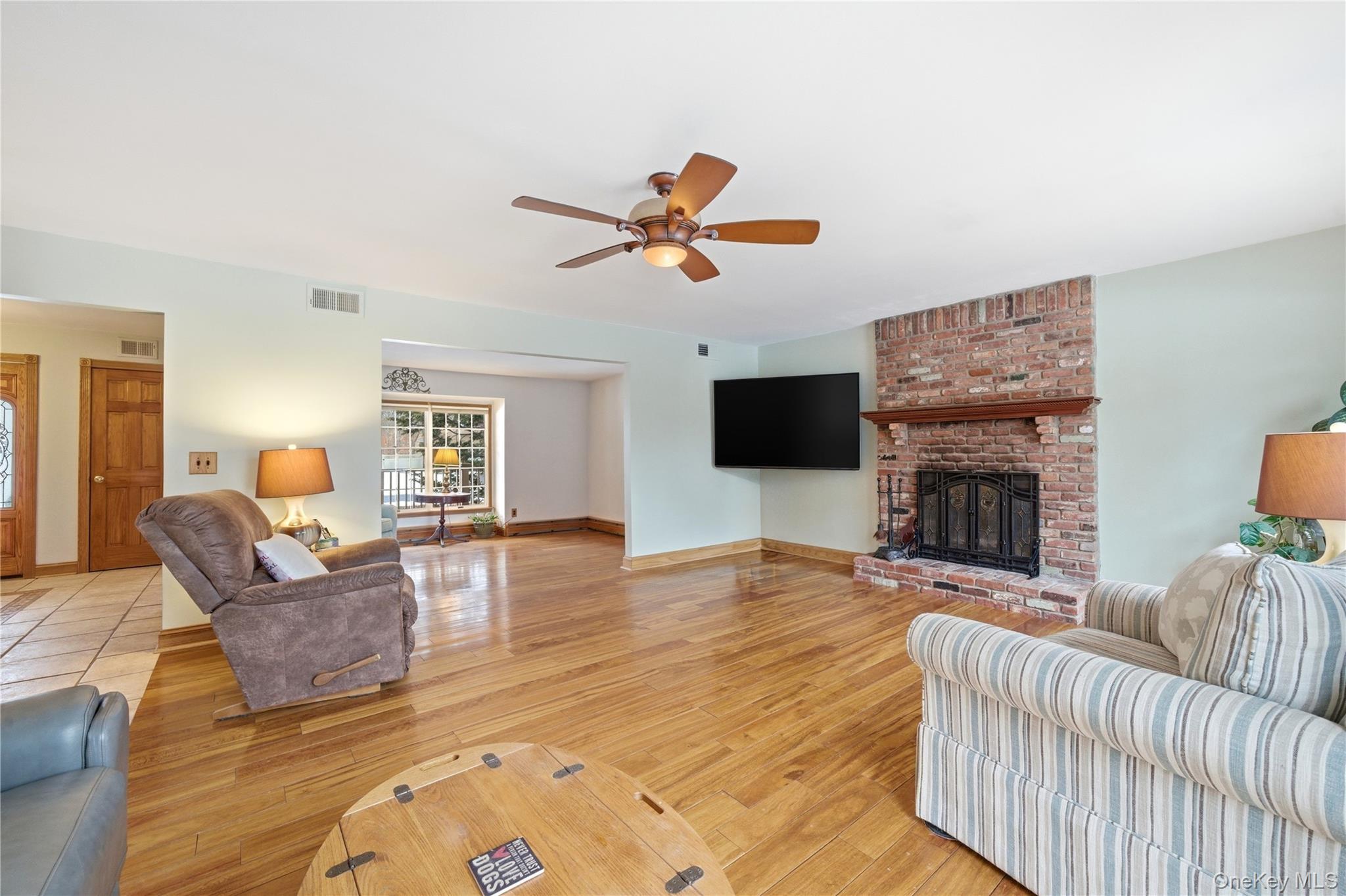 #14 photo, 15 Stacy Drive, سوفولك Port Jefferson Station , NY 11776