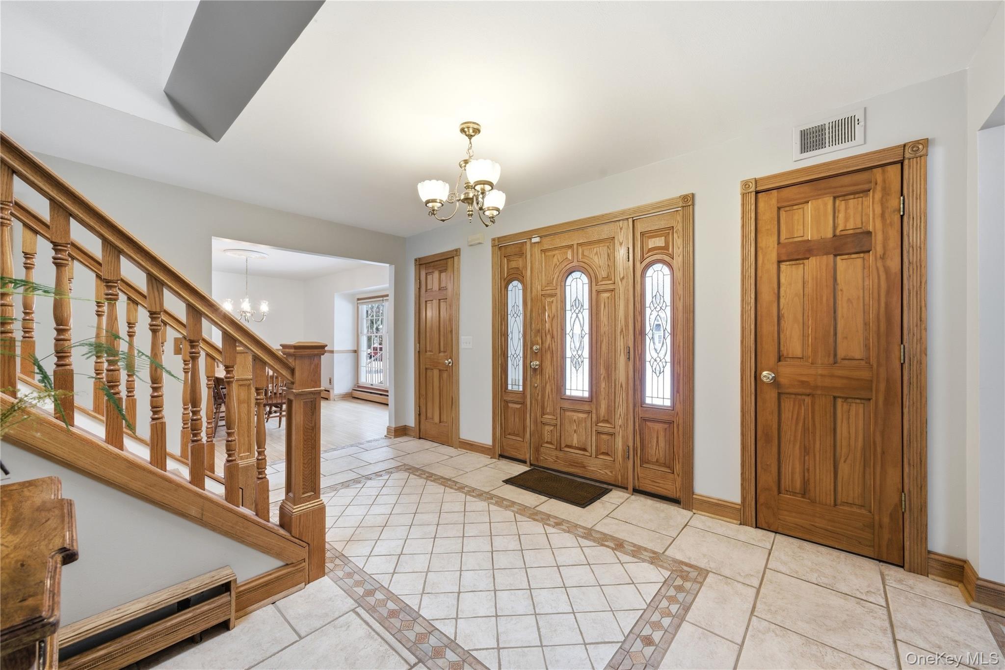 #7 photo, 15 Stacy Drive, سوفولك Port Jefferson Station , NY 11776