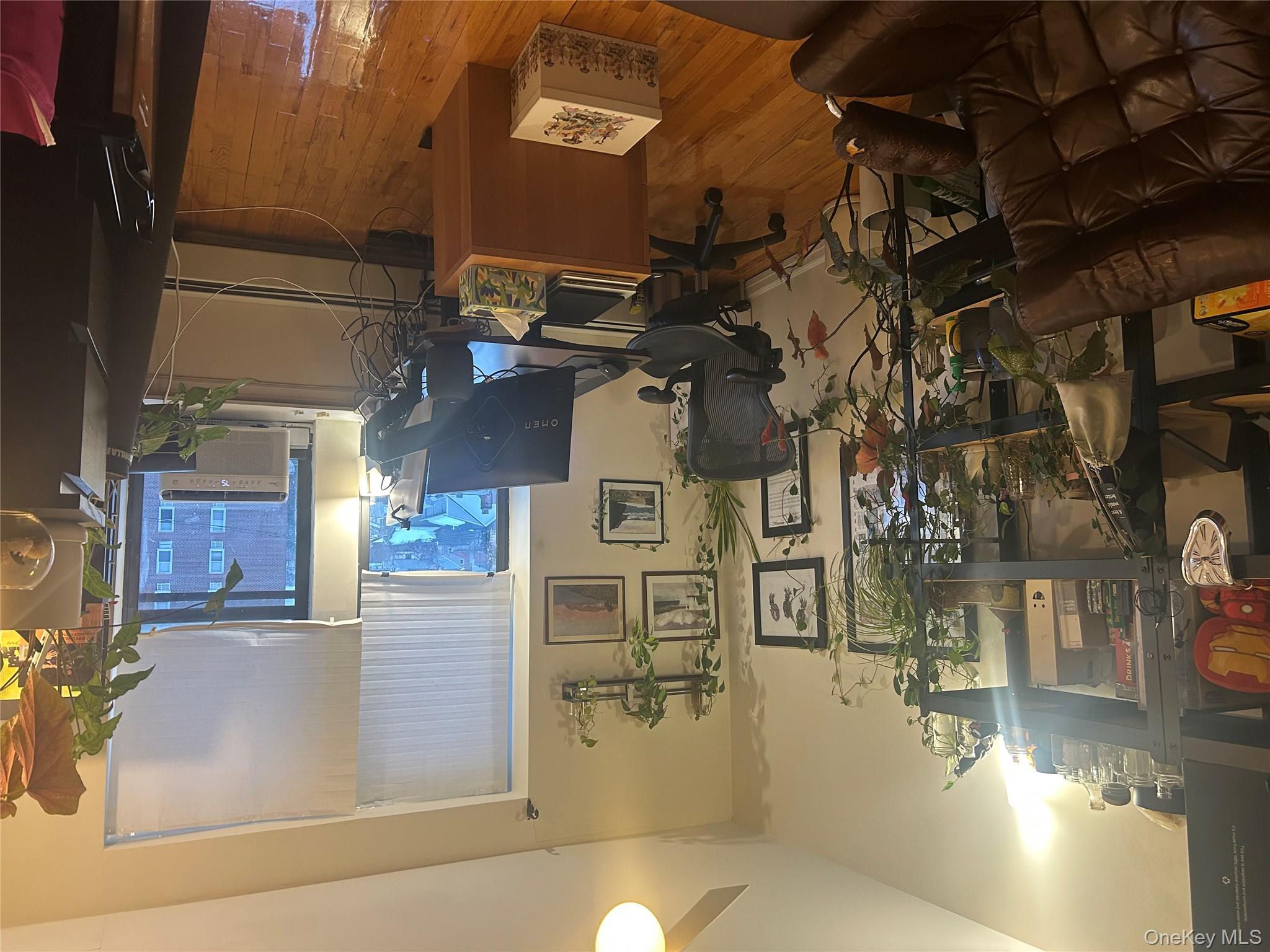 #10 photo, 25 W Broadway, Long Beach , NY 11561