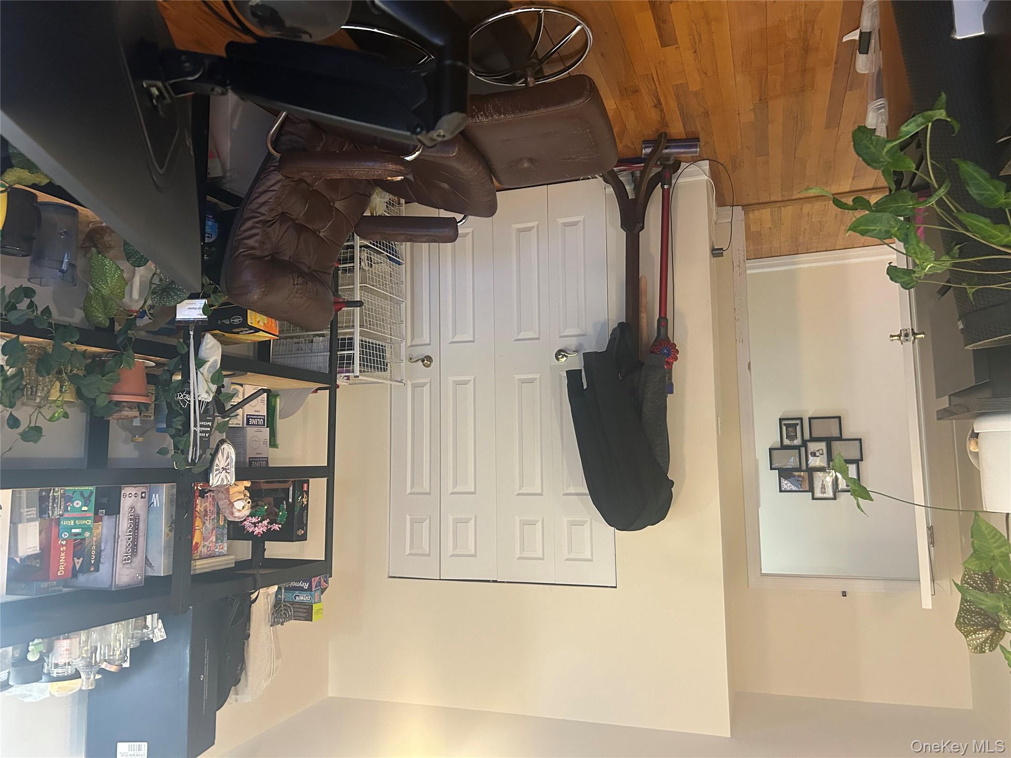 #11 photo, 25 W Broadway, Long Beach , NY 11561