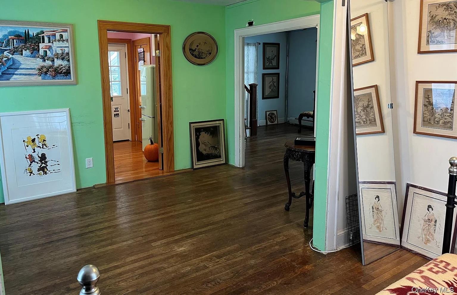 #19 photo, 52 Park Avenue, Williston Park , NY 11596